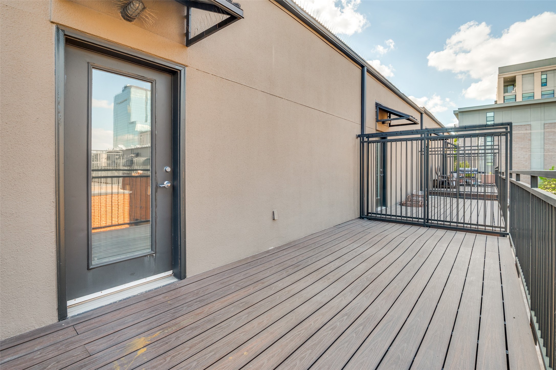 4411 Mckinney Avenue 38