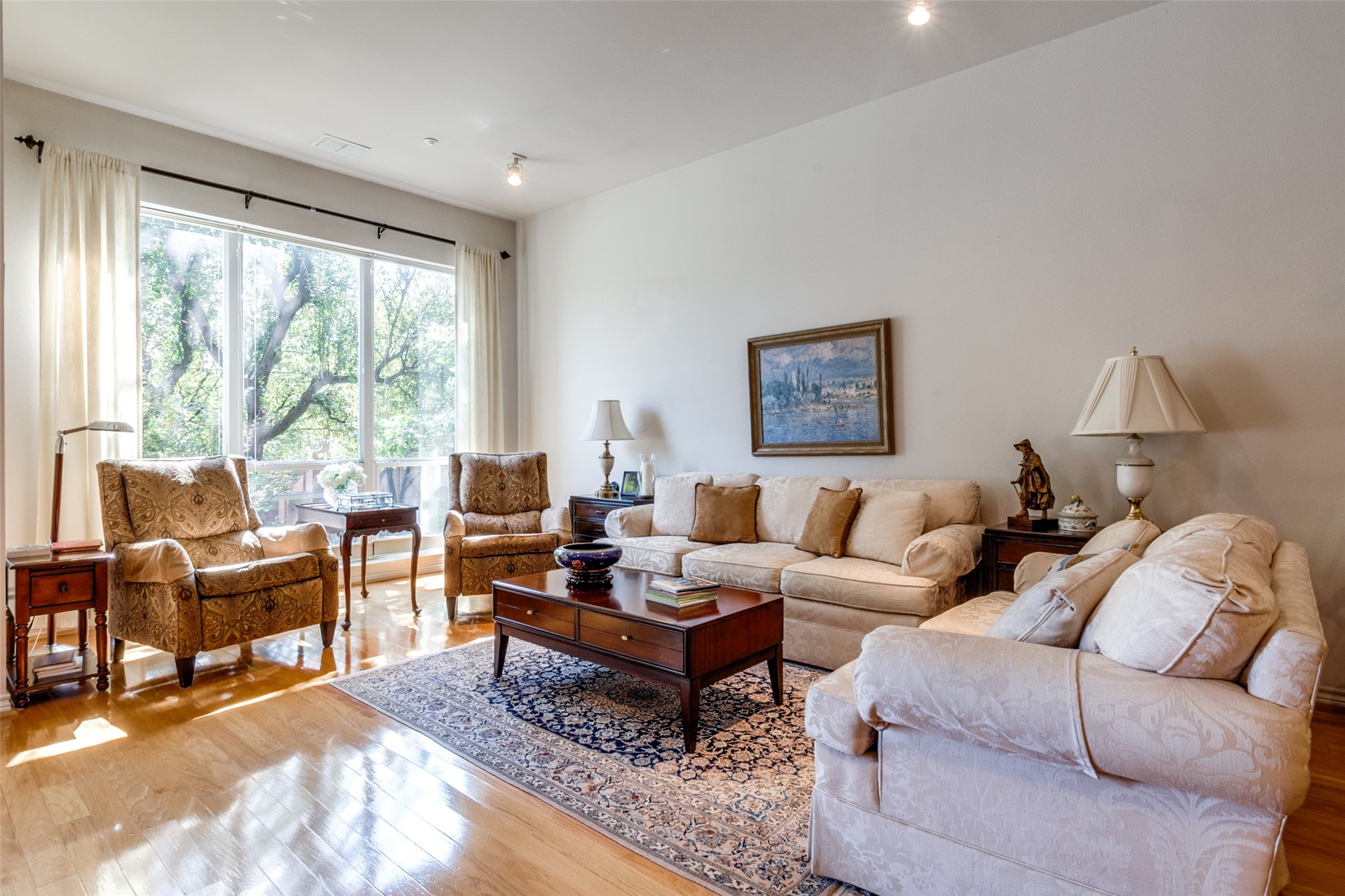 4411 MCKINNEY Avenue 6