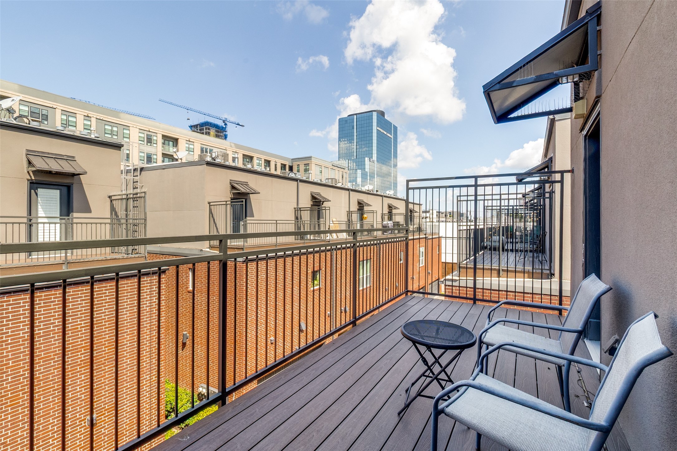 4411 MCKINNEY Avenue 6