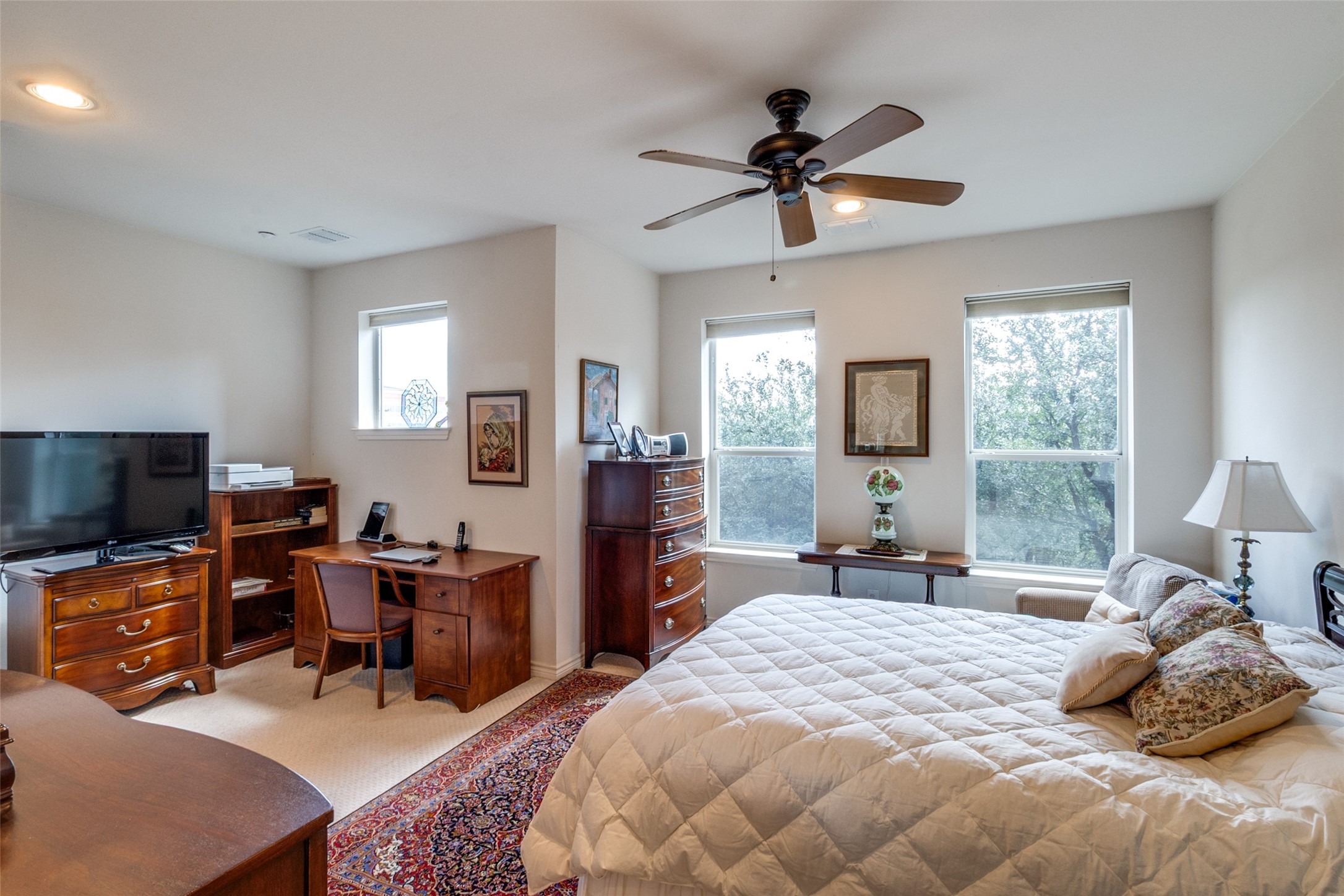 4411 MCKINNEY Avenue 6