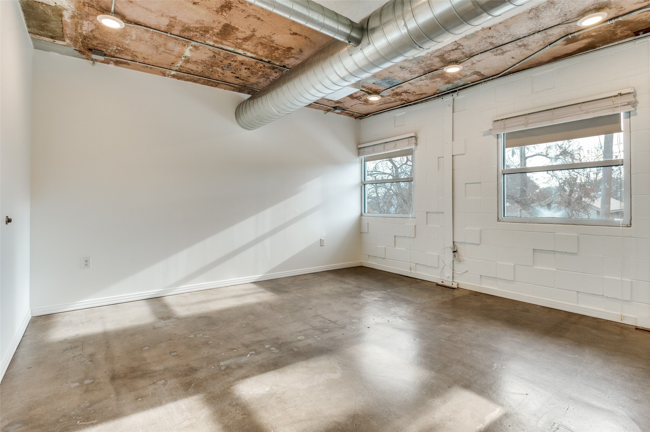 4330 North Central Expy 250