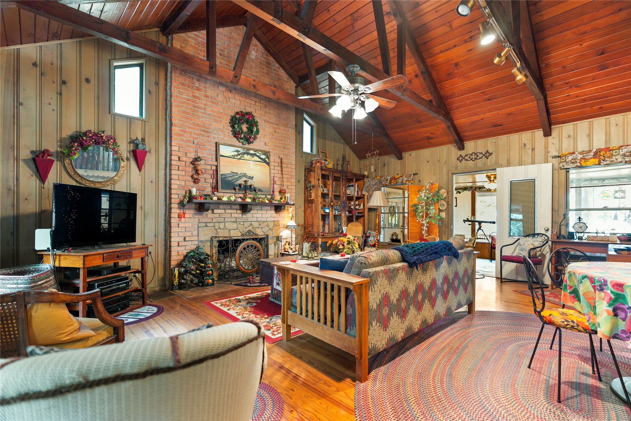 279 Canyon Drive