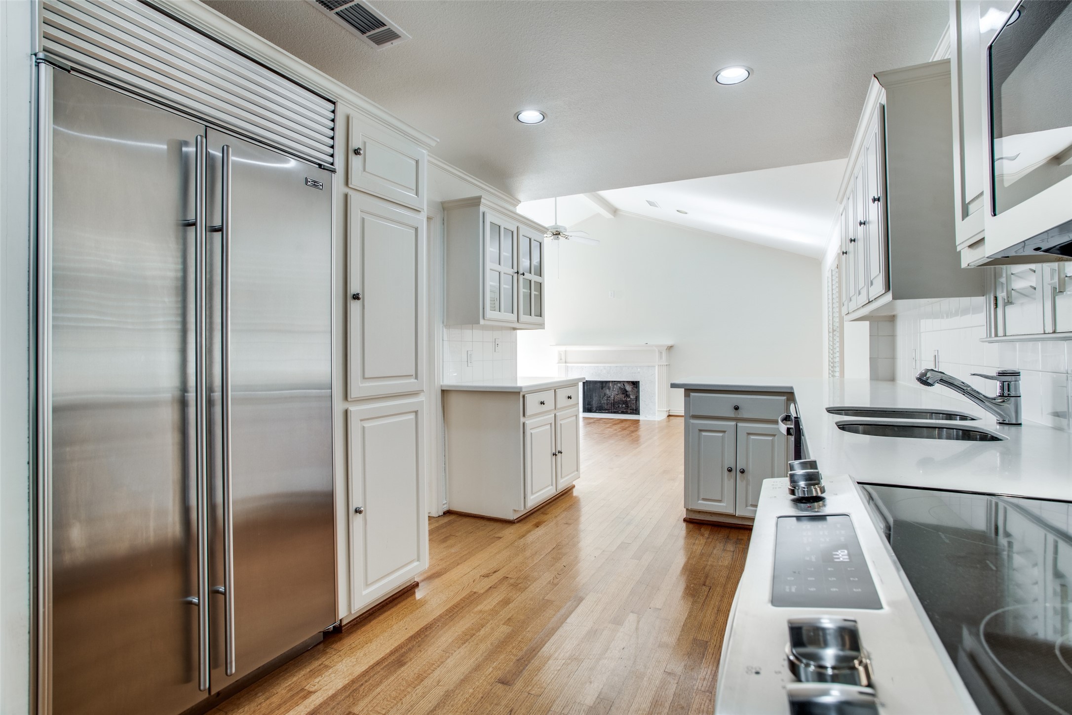 4209 Greenbrier Drive