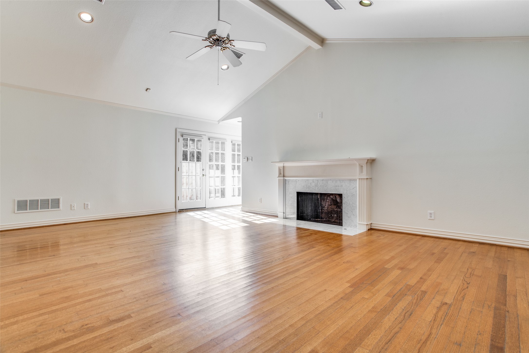 4209 Greenbrier Drive