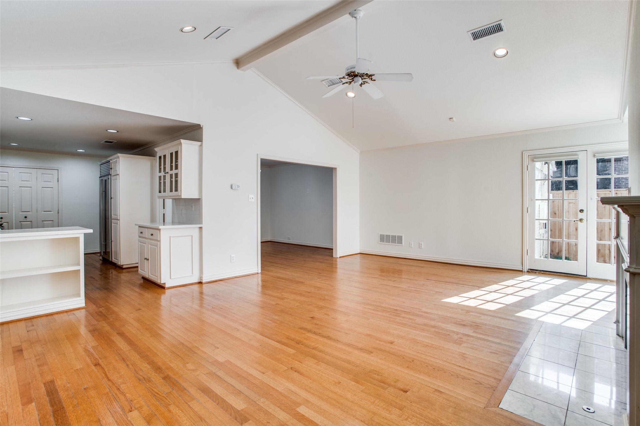 4209 Greenbrier Drive