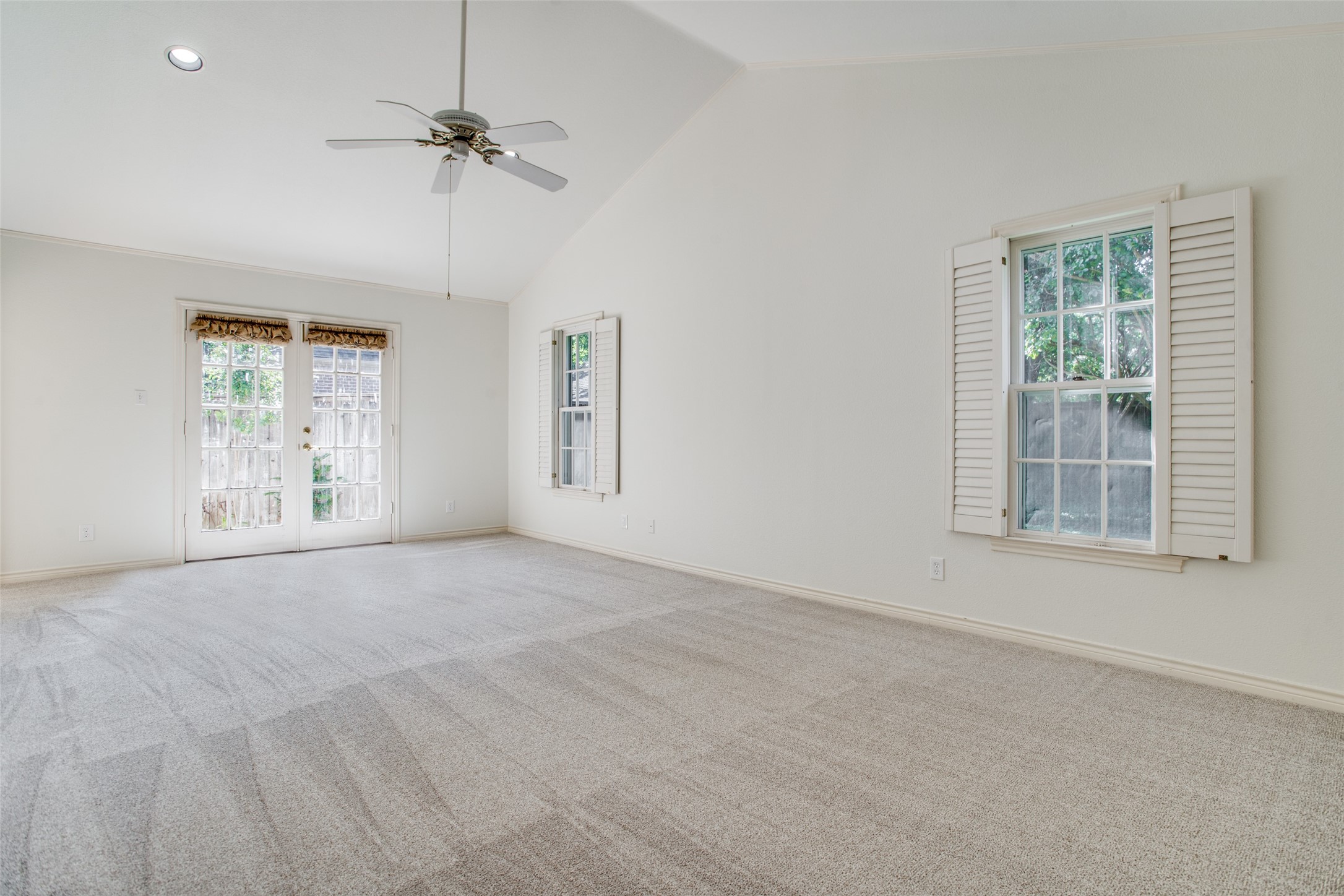 4209 Greenbrier Drive