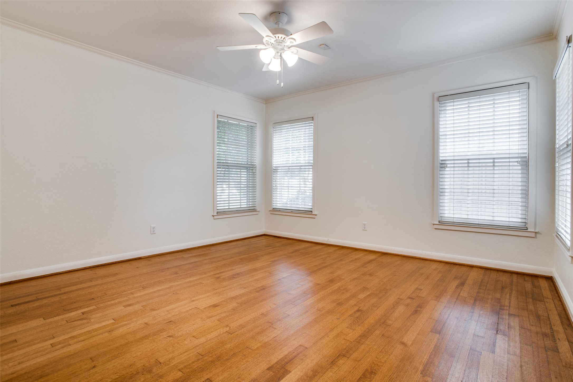 4209 Greenbrier Drive