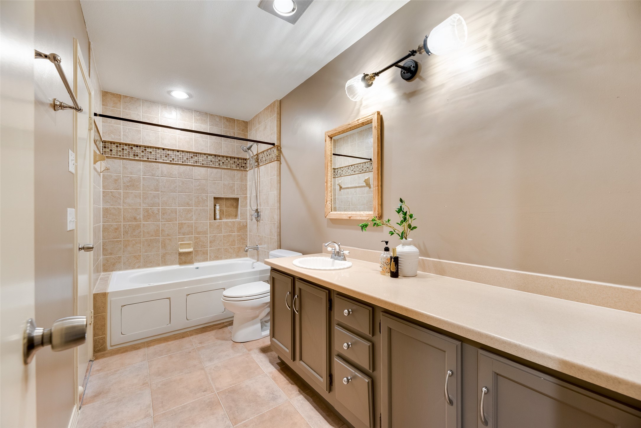 7844 High Oaks Circle