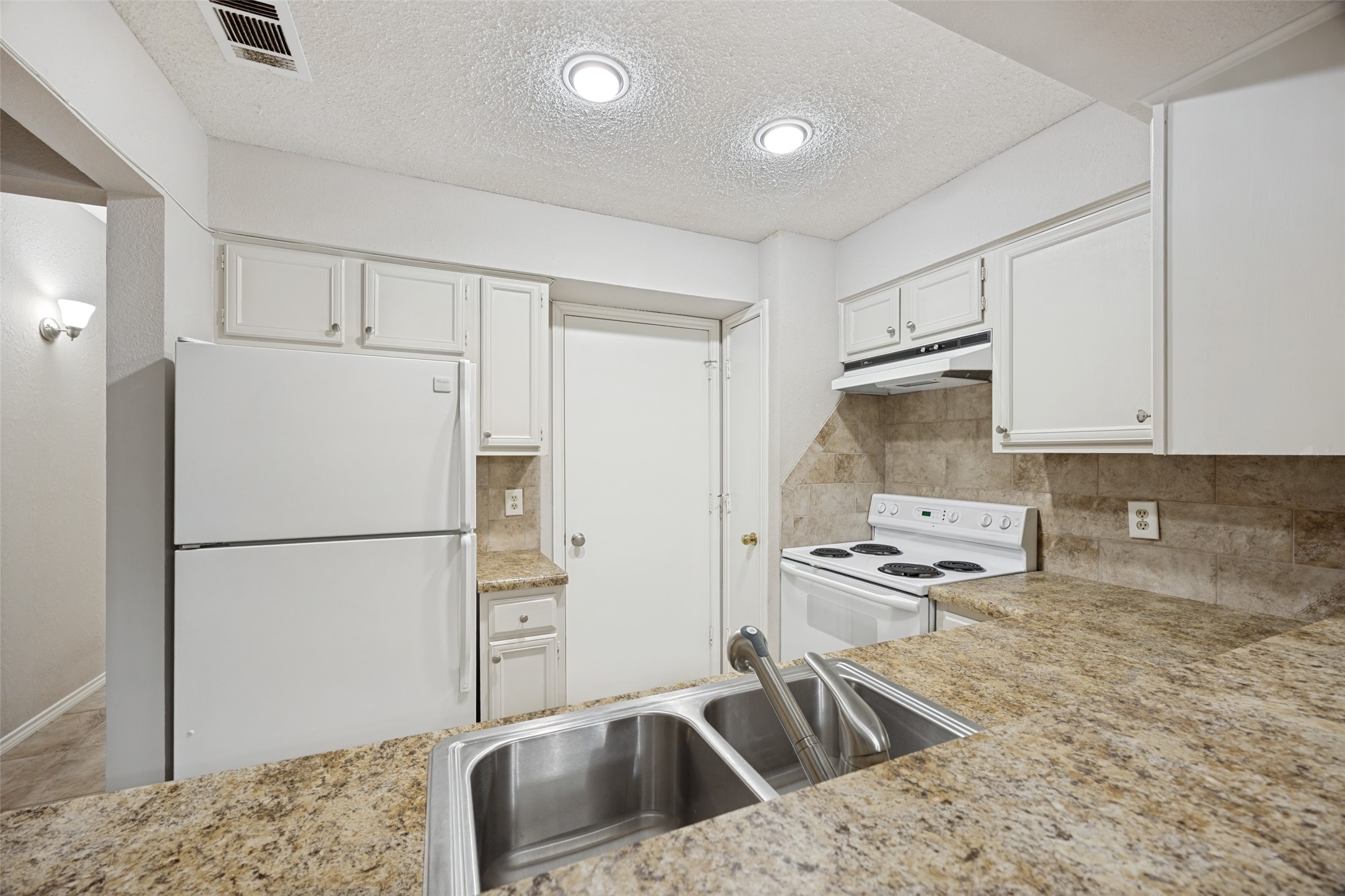 8600 Coppertowne Lane 206