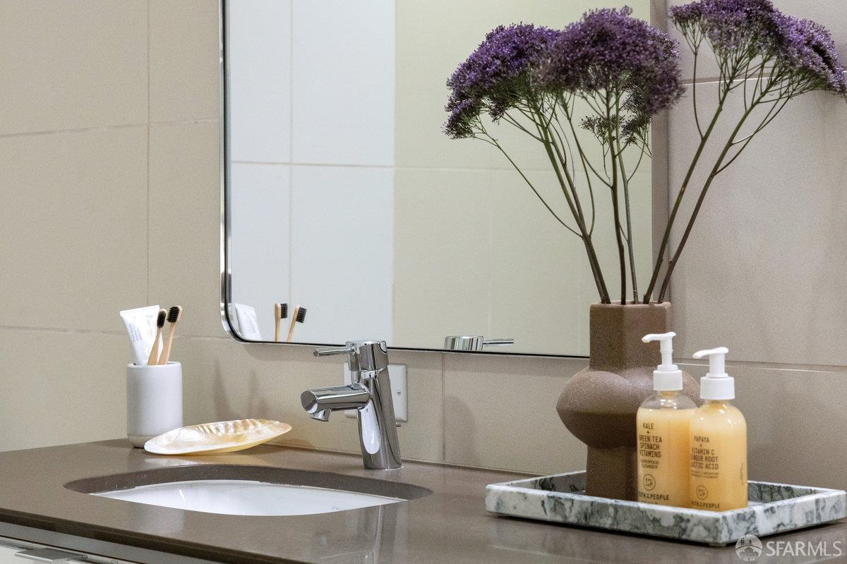 35 Dolores Street # 201