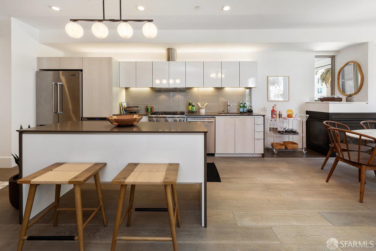 35 Dolores Street # 201