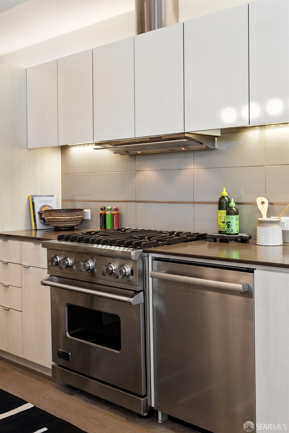 35 Dolores Street # 201