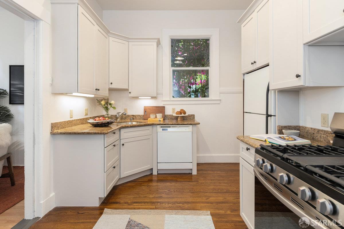 221-223 Scott Street