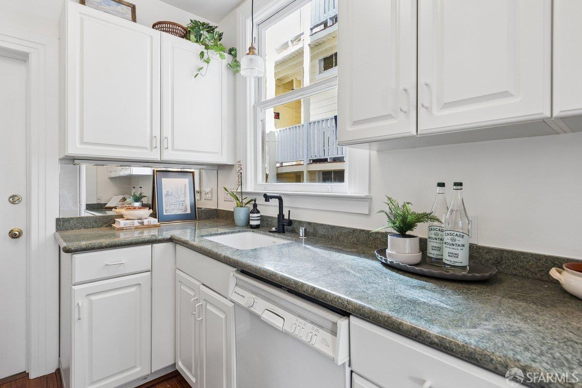 2051 Scott Street # 303