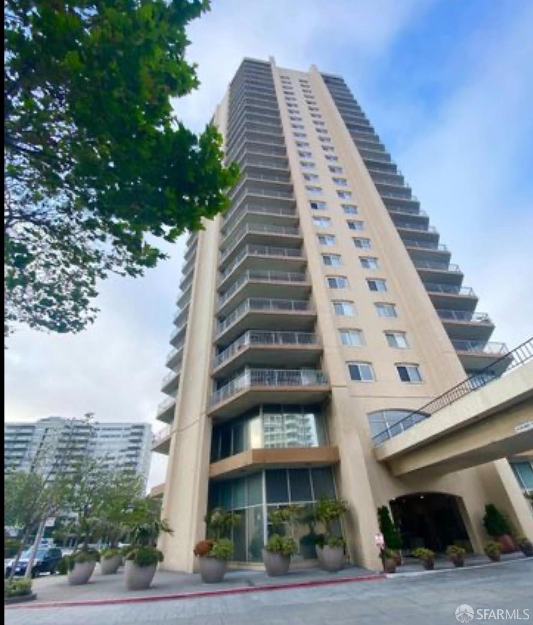 1200 Gough Street # 19E