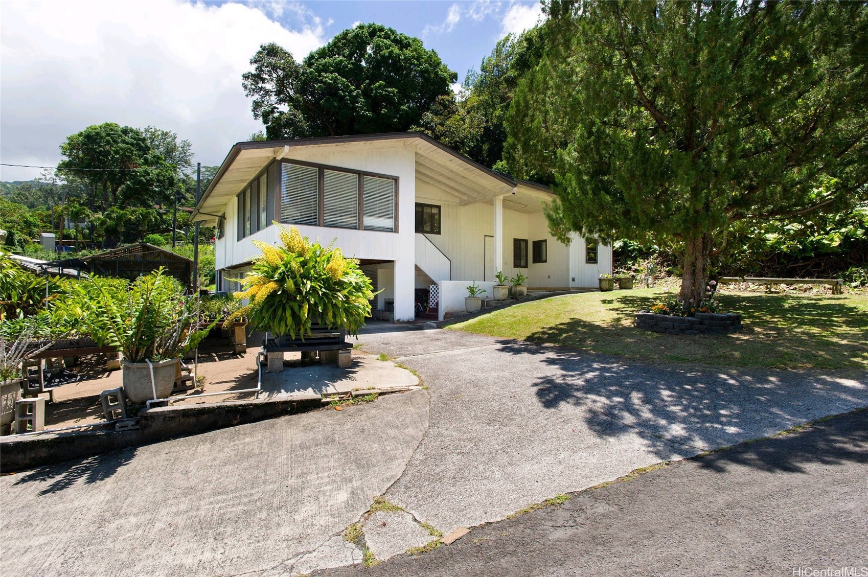 2630 Waiomao Road