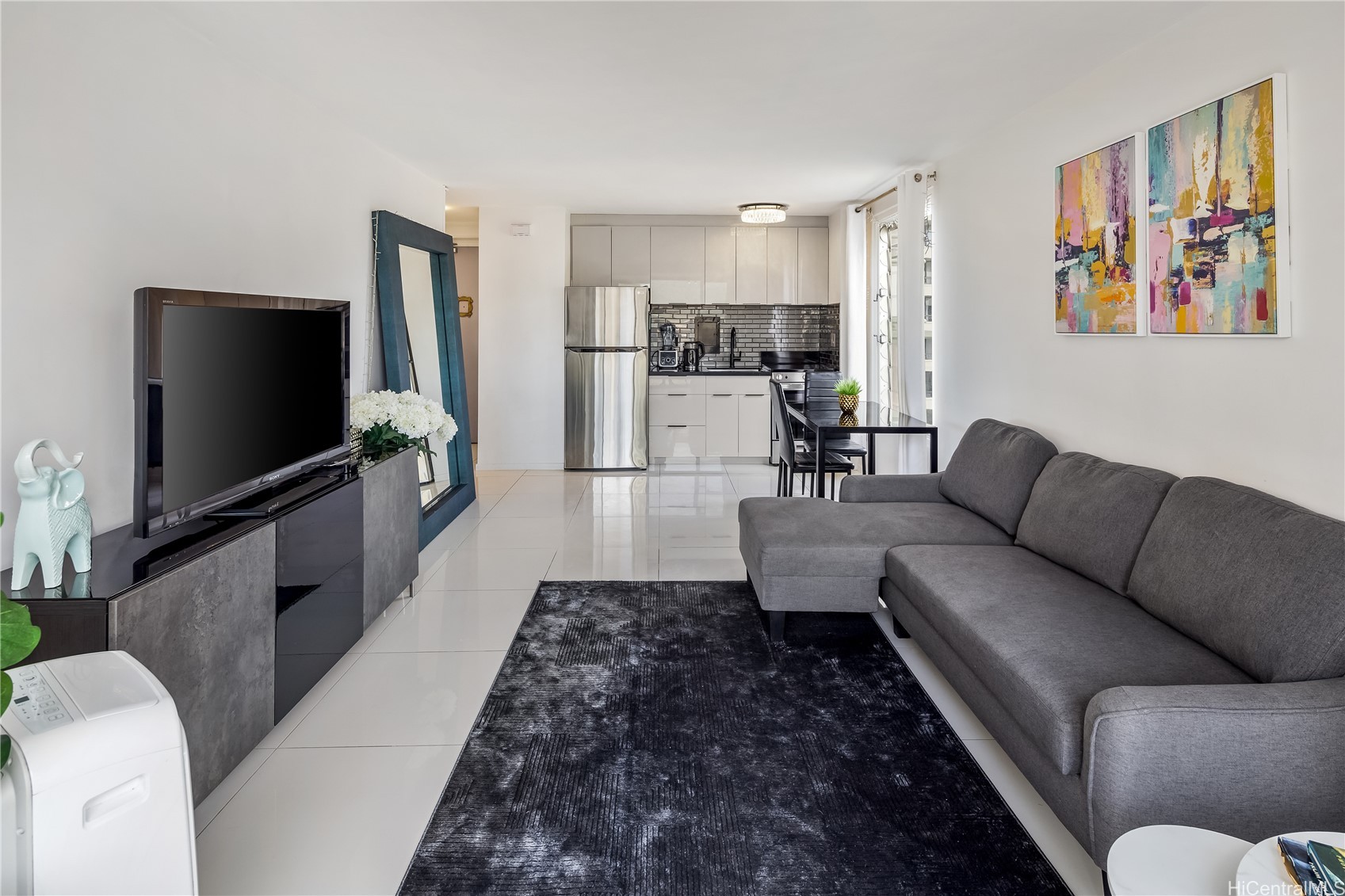 445 Kaiolu Street 704