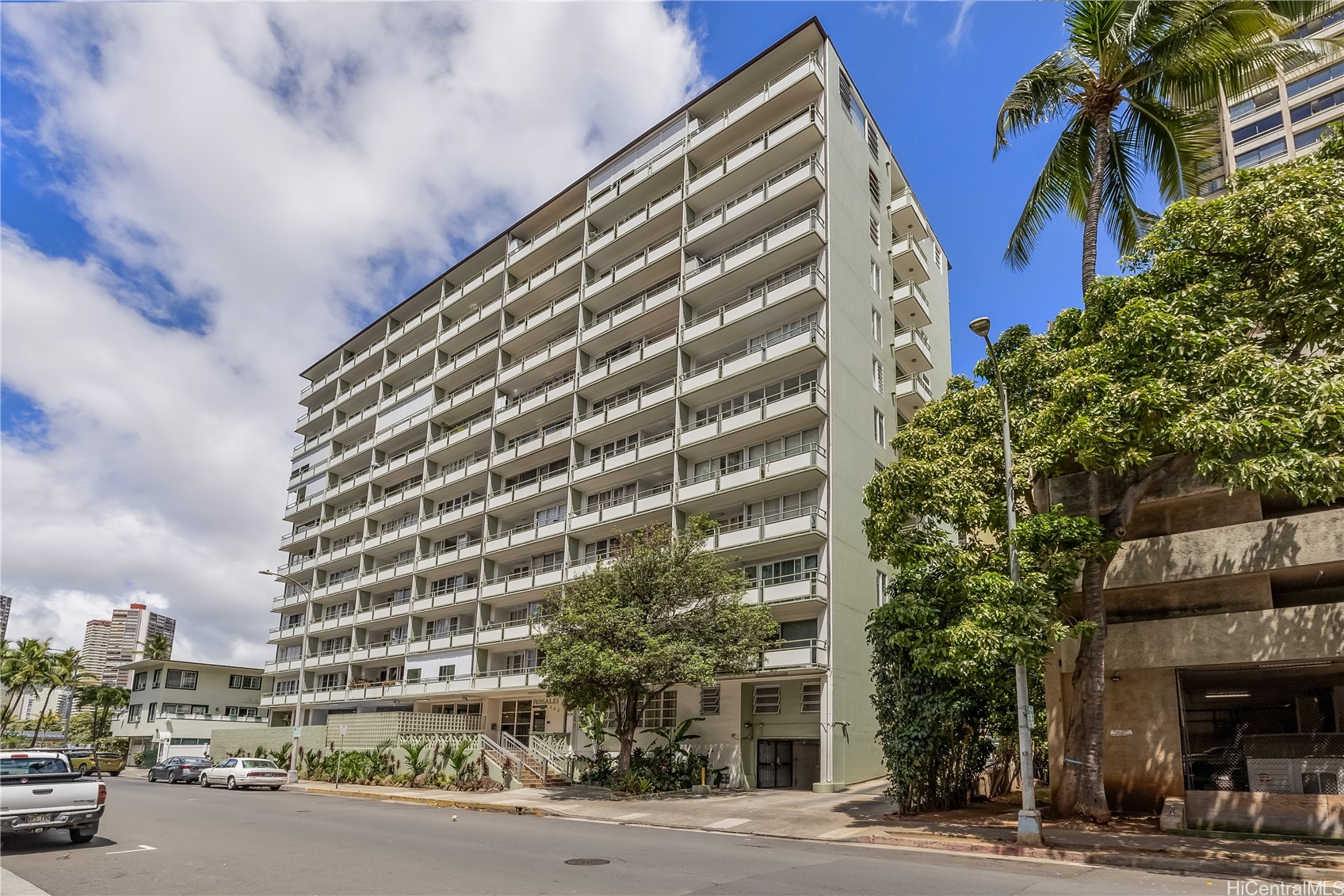 445 Kaiolu Street 704