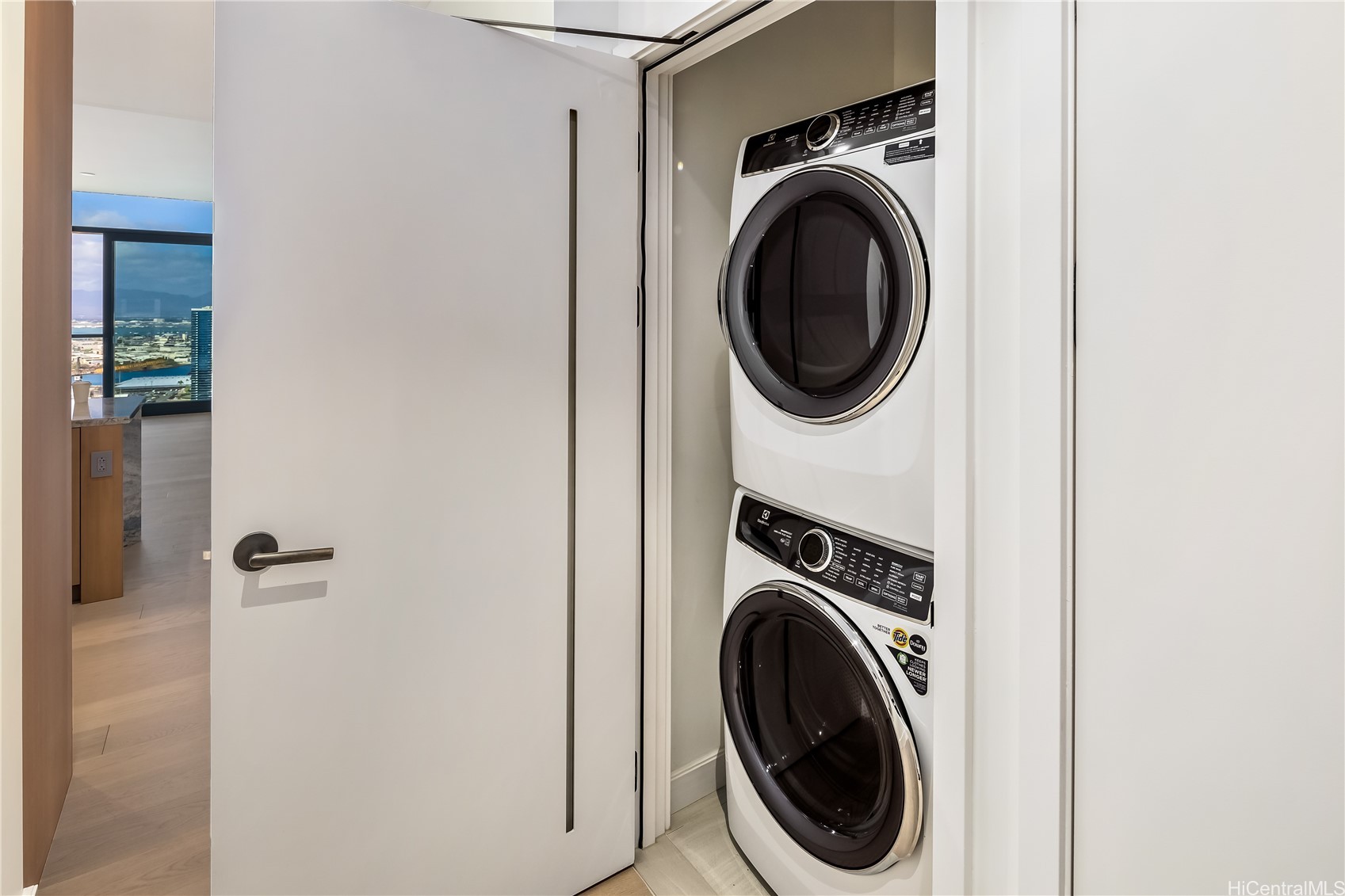 1100 Ala Moana Boulevard 4007