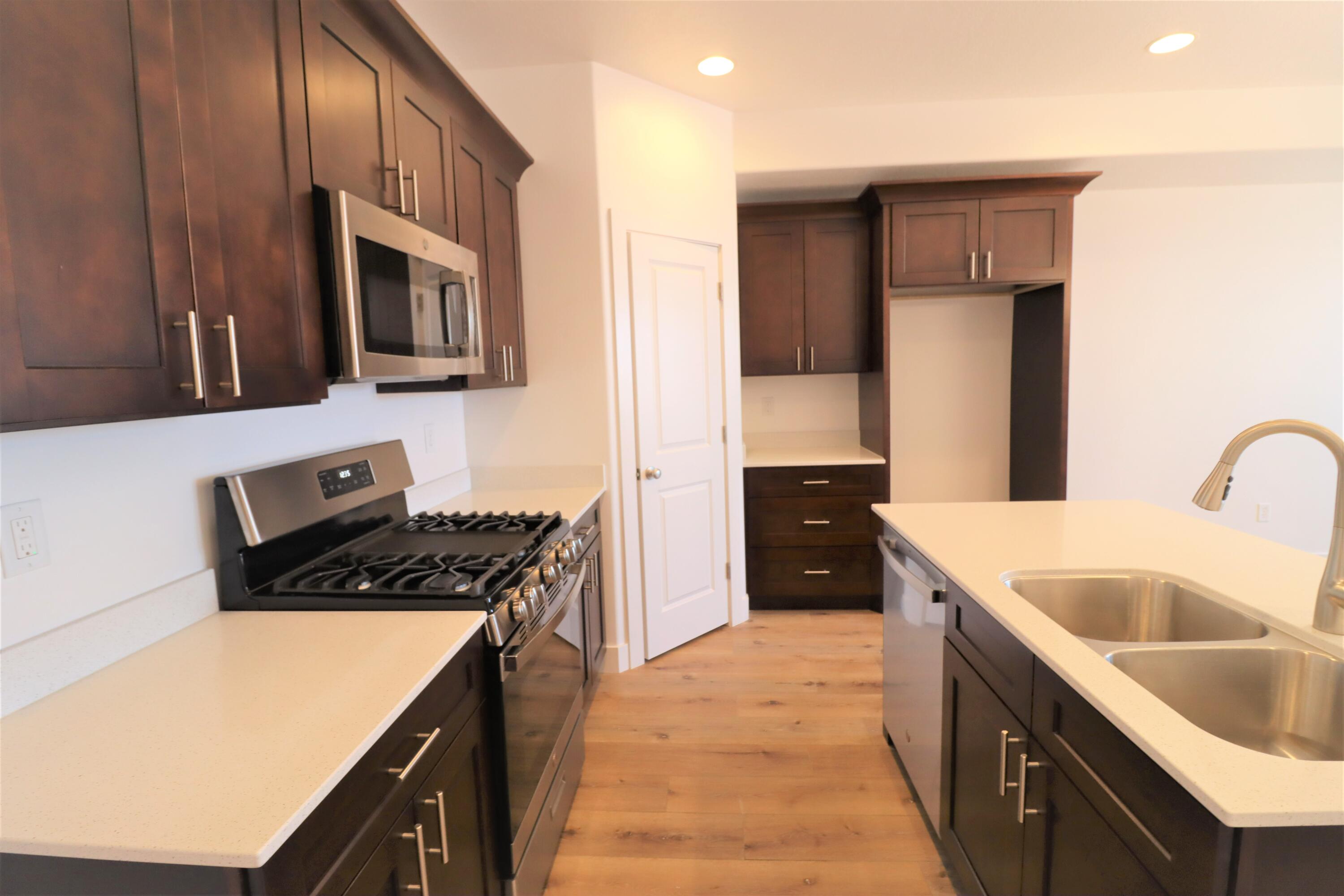498 W 1225 N, 26