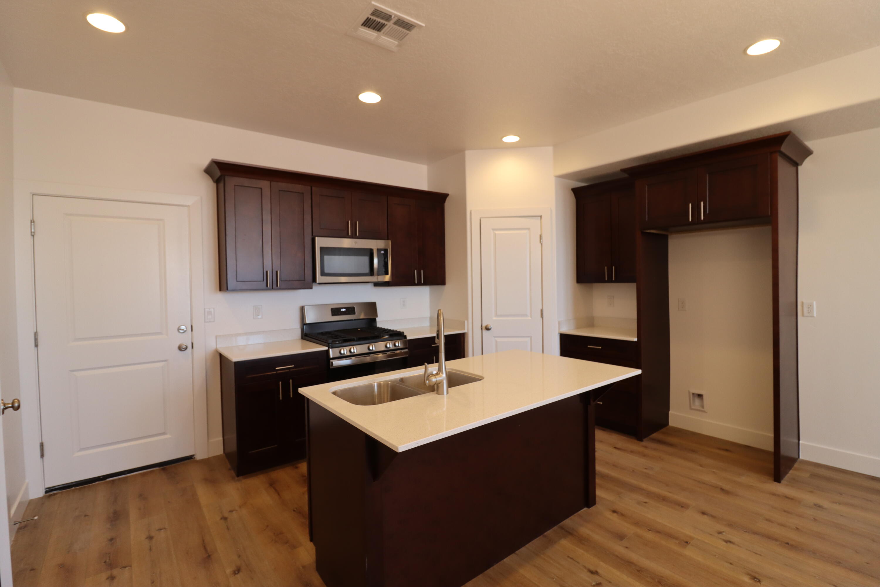 498 W 1225 N, 26