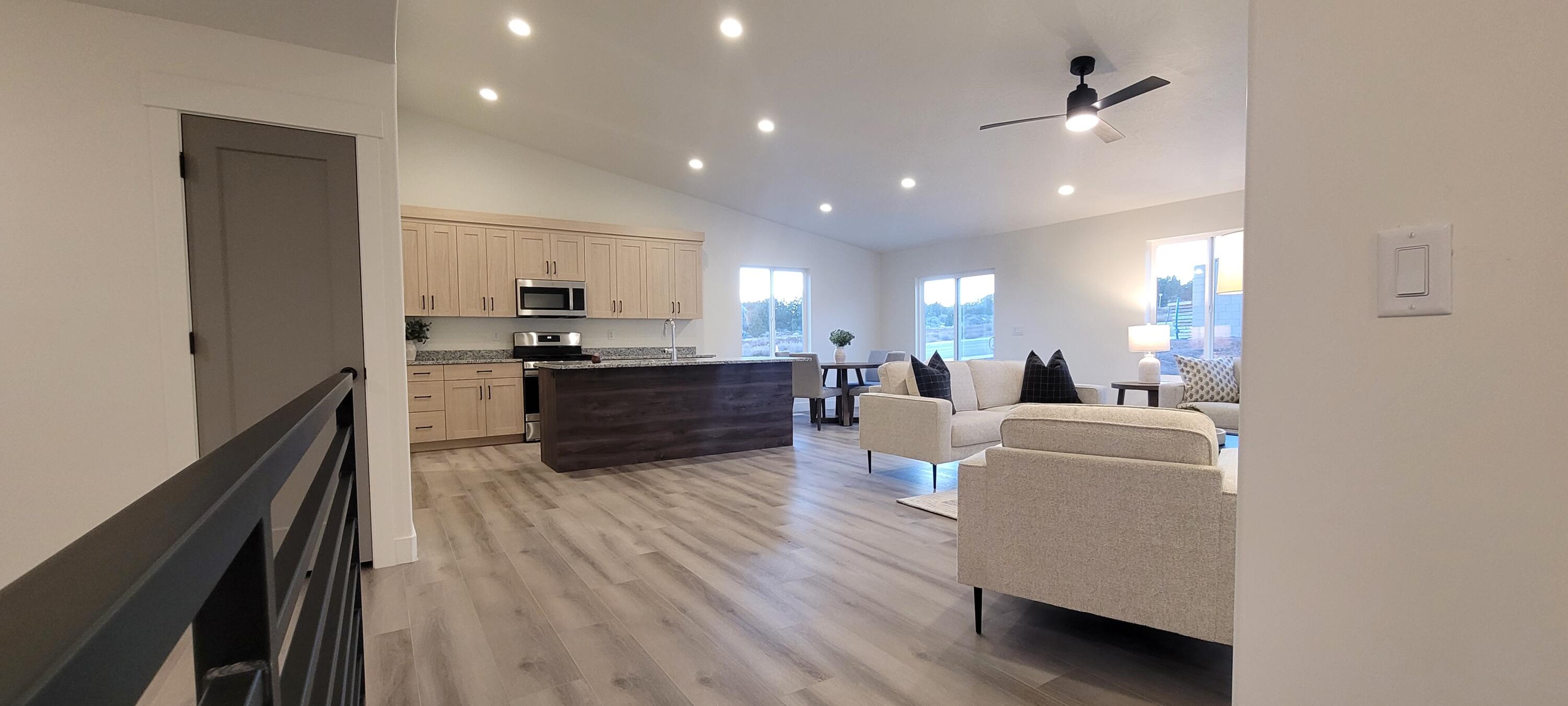 2528 W Black Sage DR
