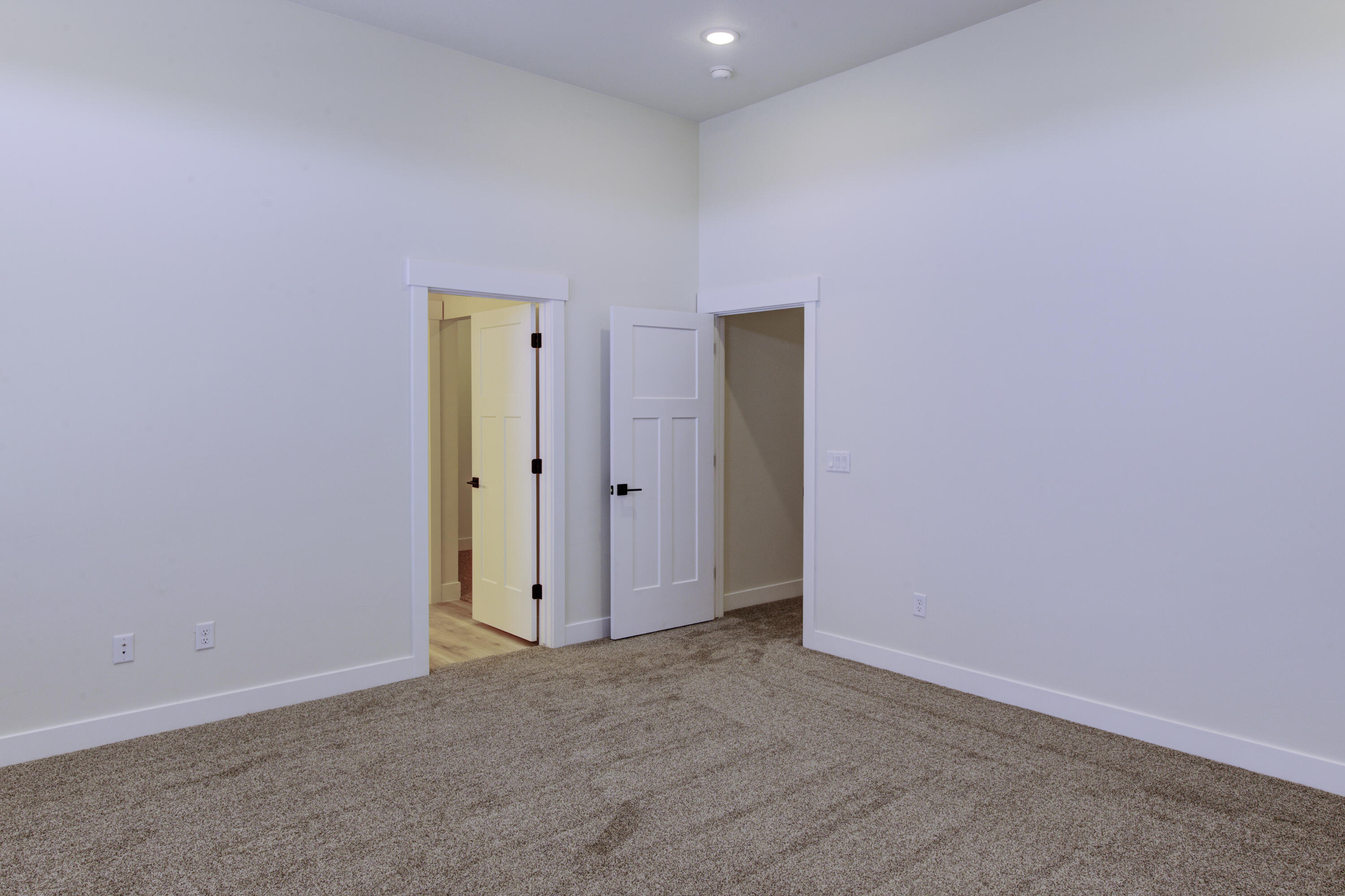 2875 W Cody RD, #50