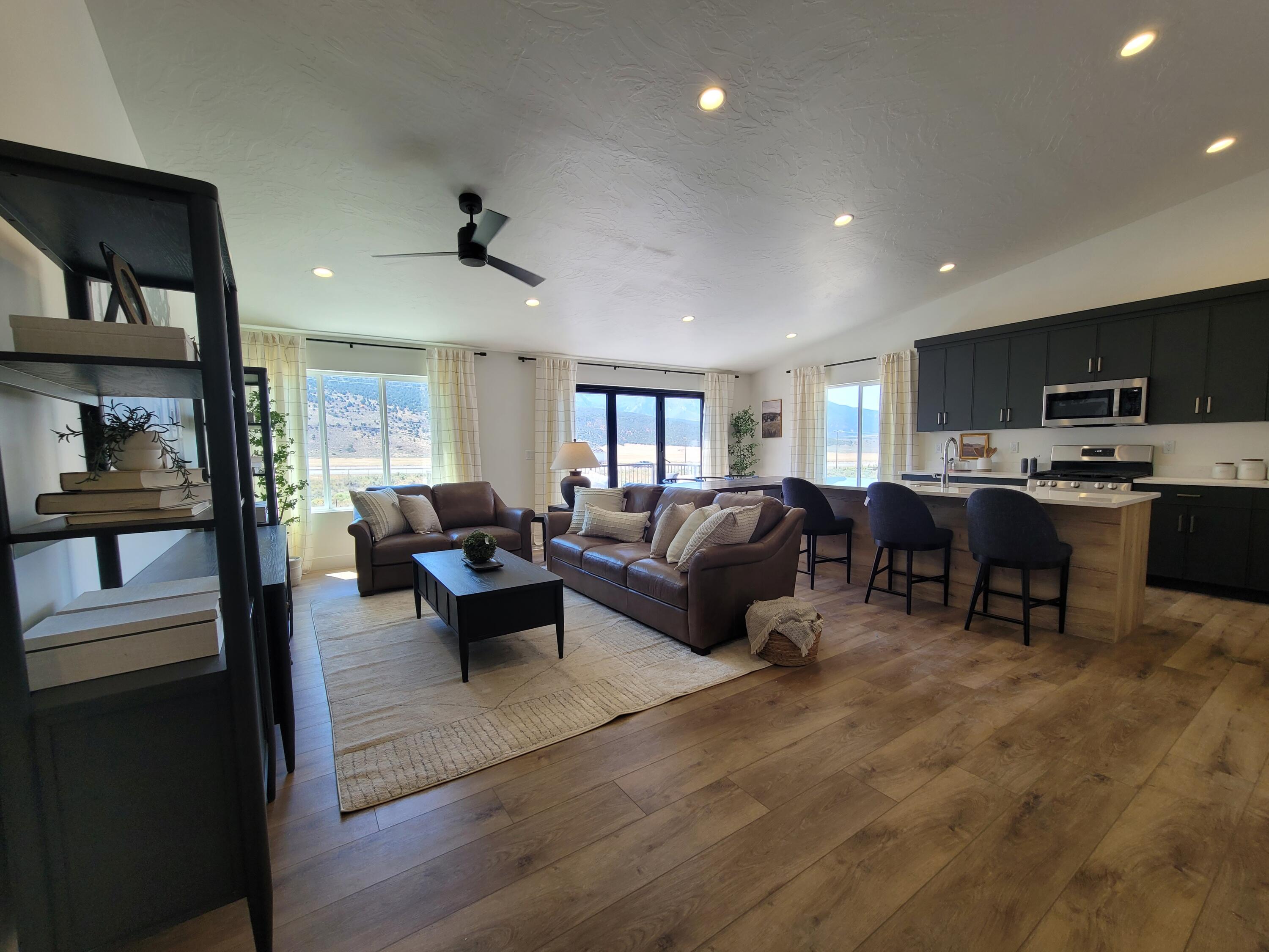 2529 W Black Sage DR