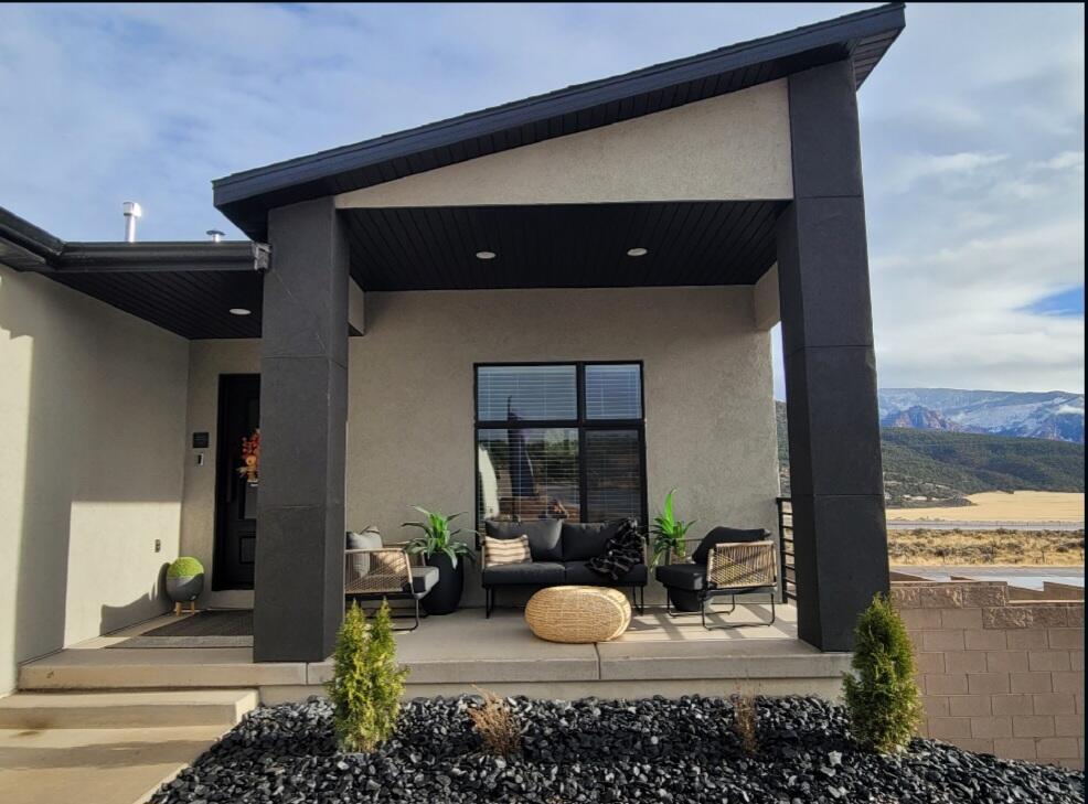 2529 W Black Sage DR