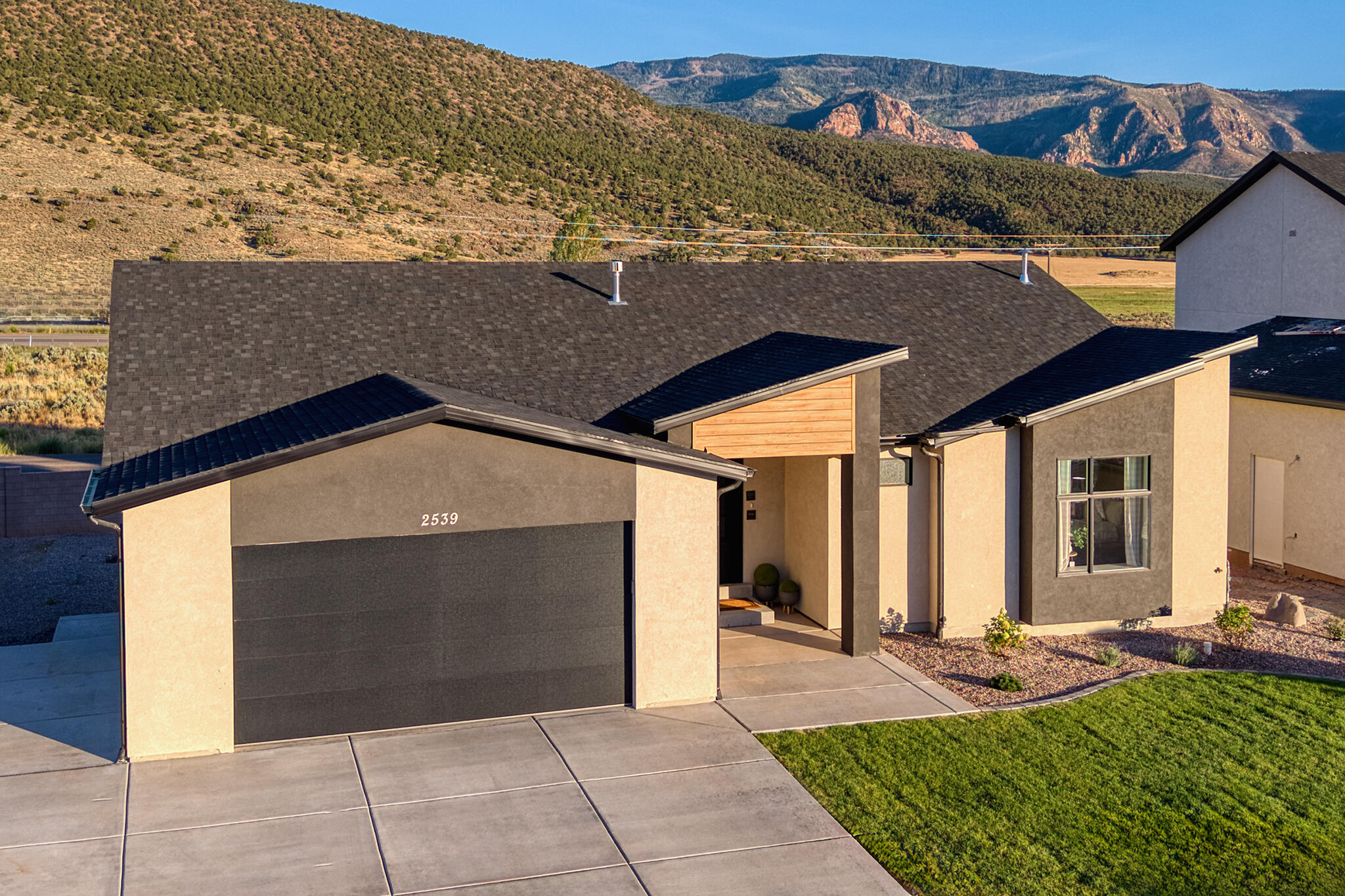 2539 W Black Sage DR