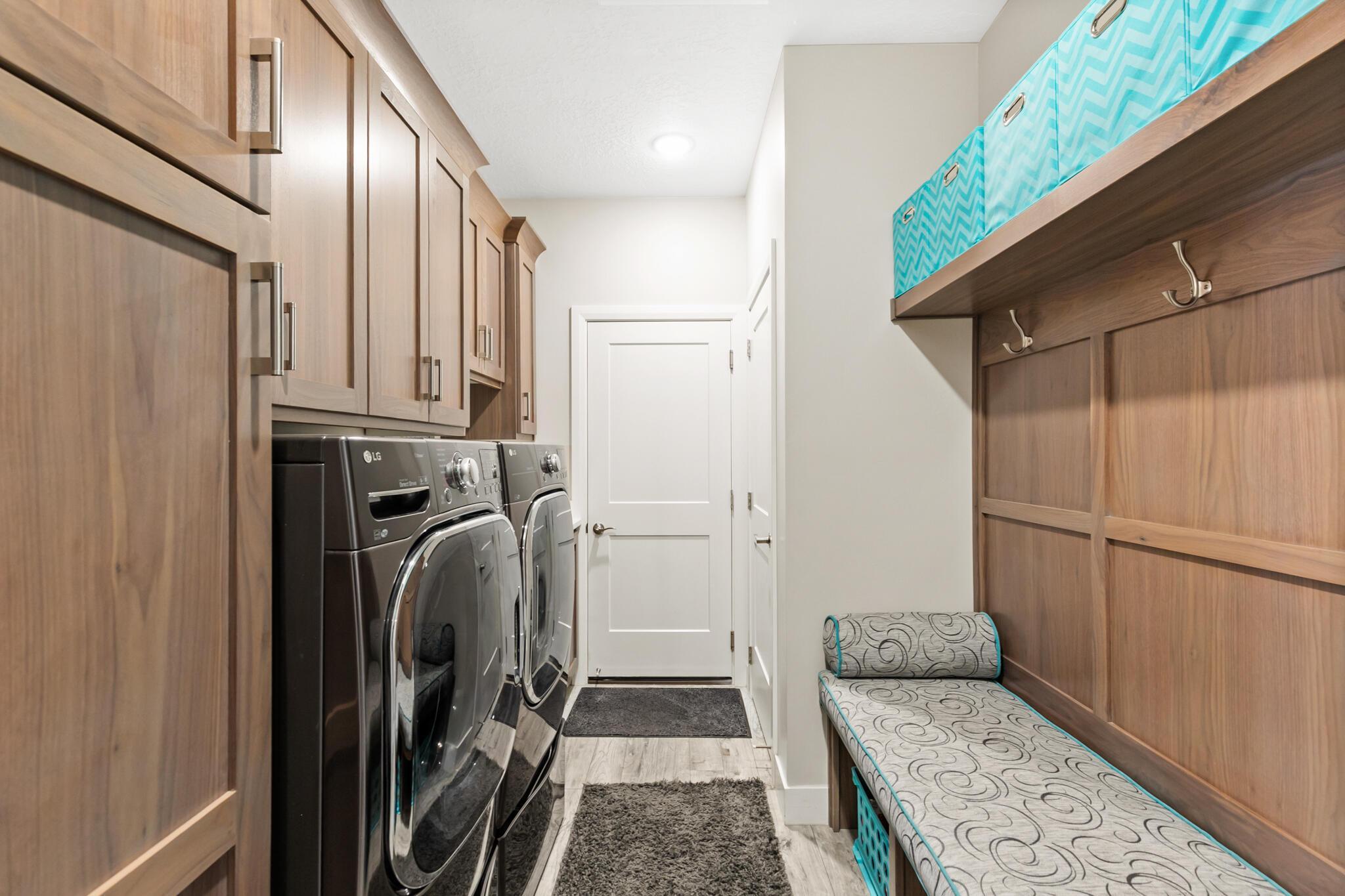151 N Windsor RD 151 N 2875 W