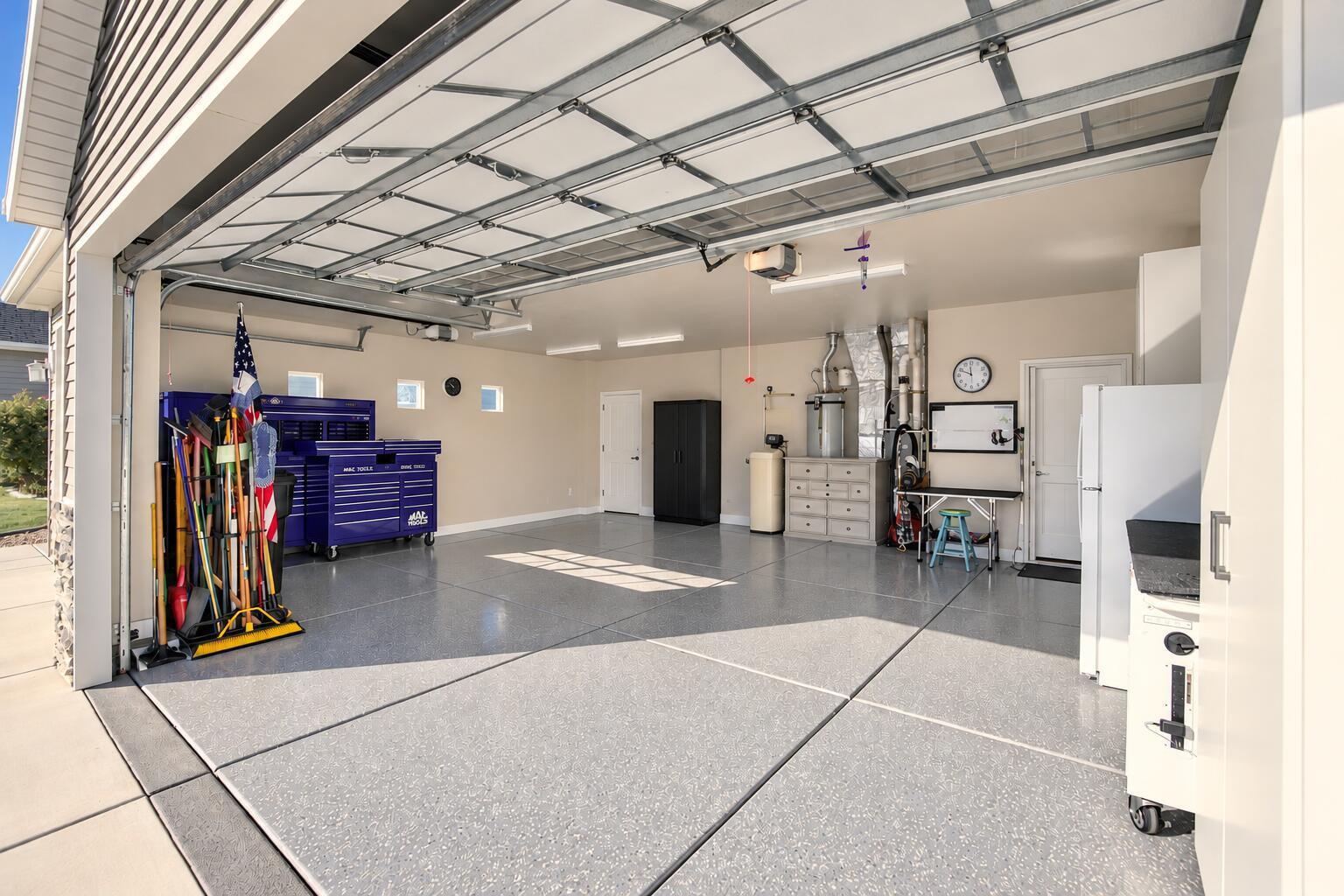151 N Windsor RD 151 N 2875 W