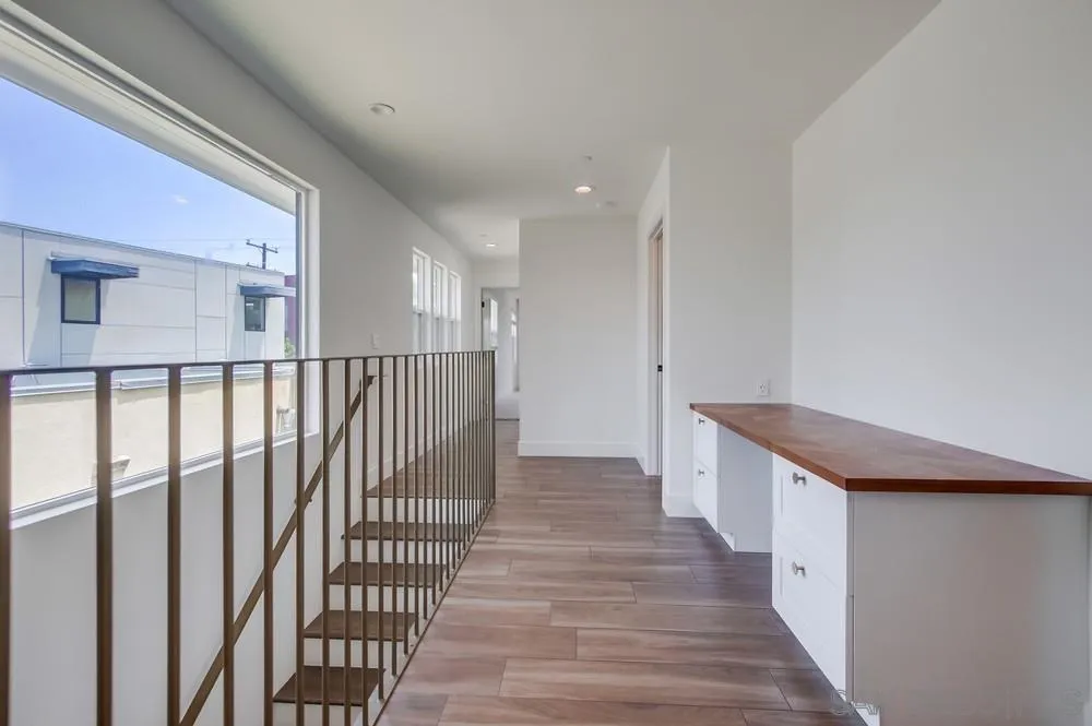 5051 Hawley