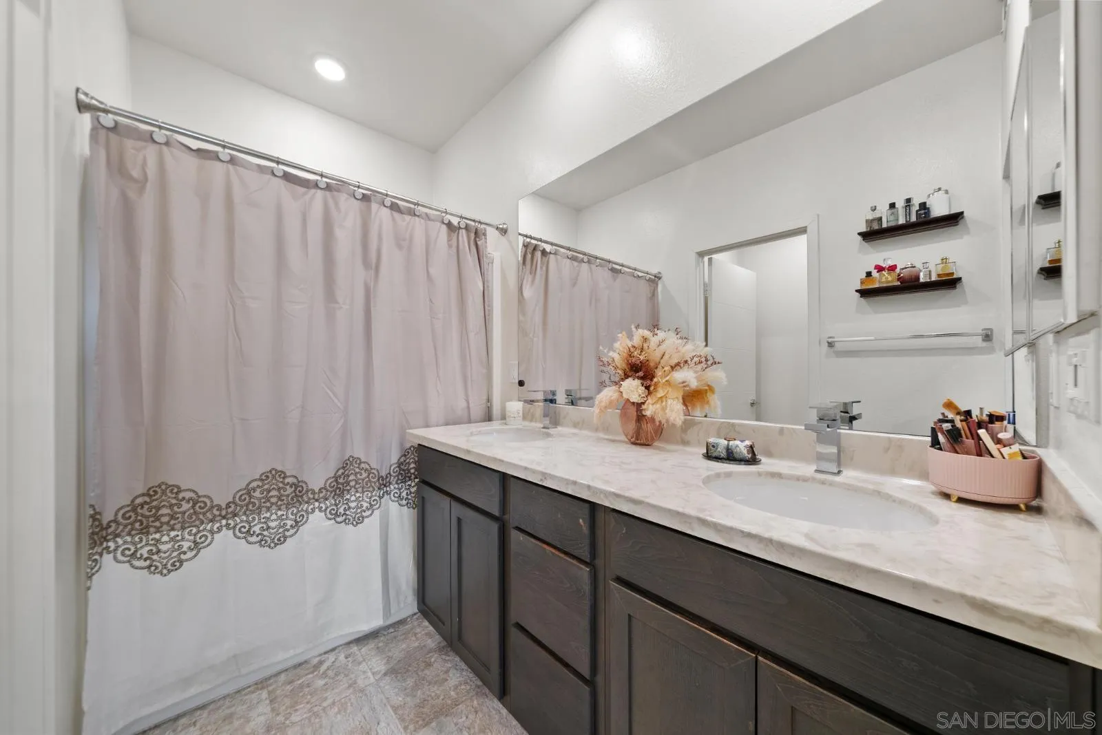 2023 Luzon Ln Unit 2