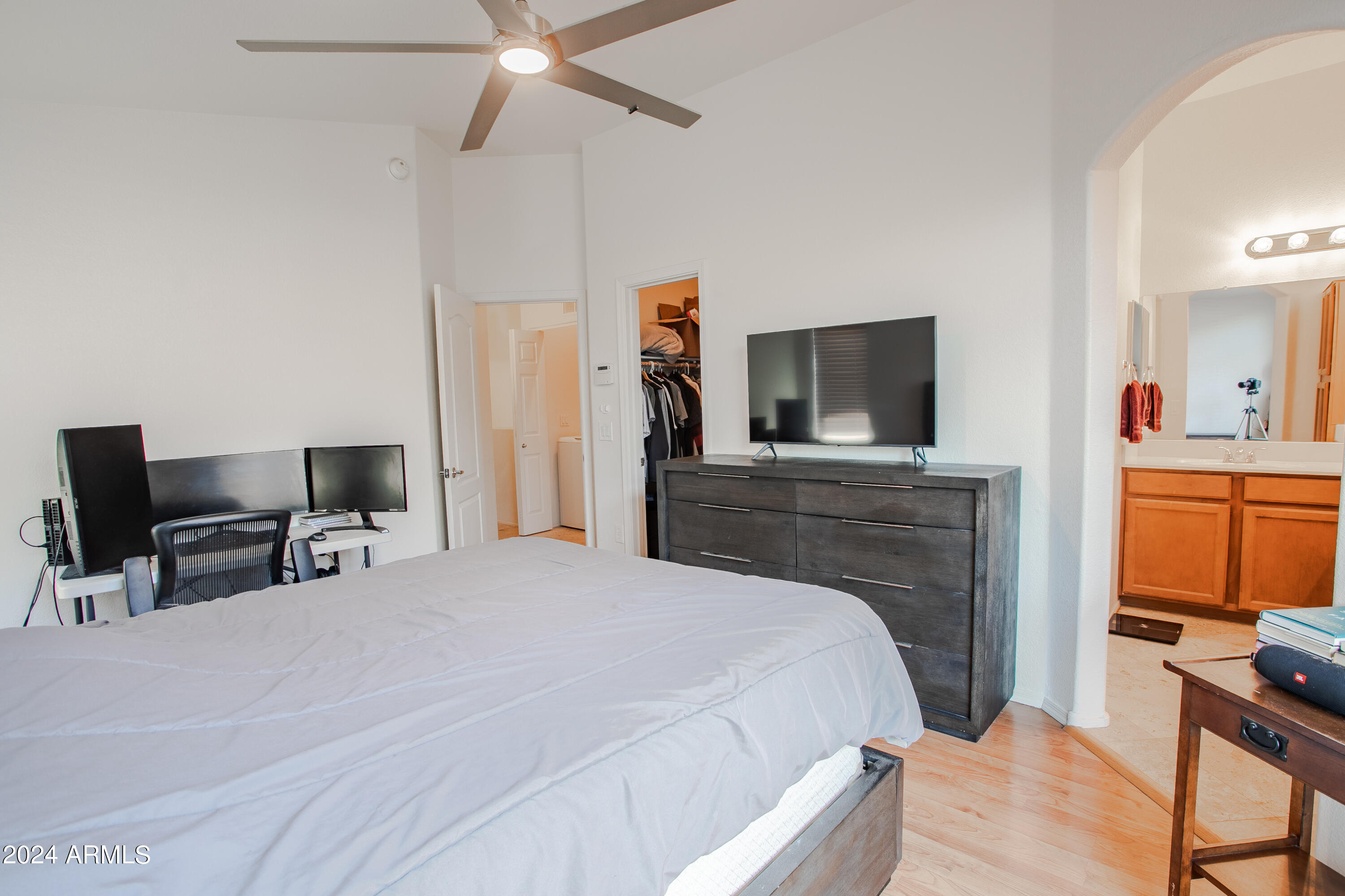 2402 E 5TH Street # 1492