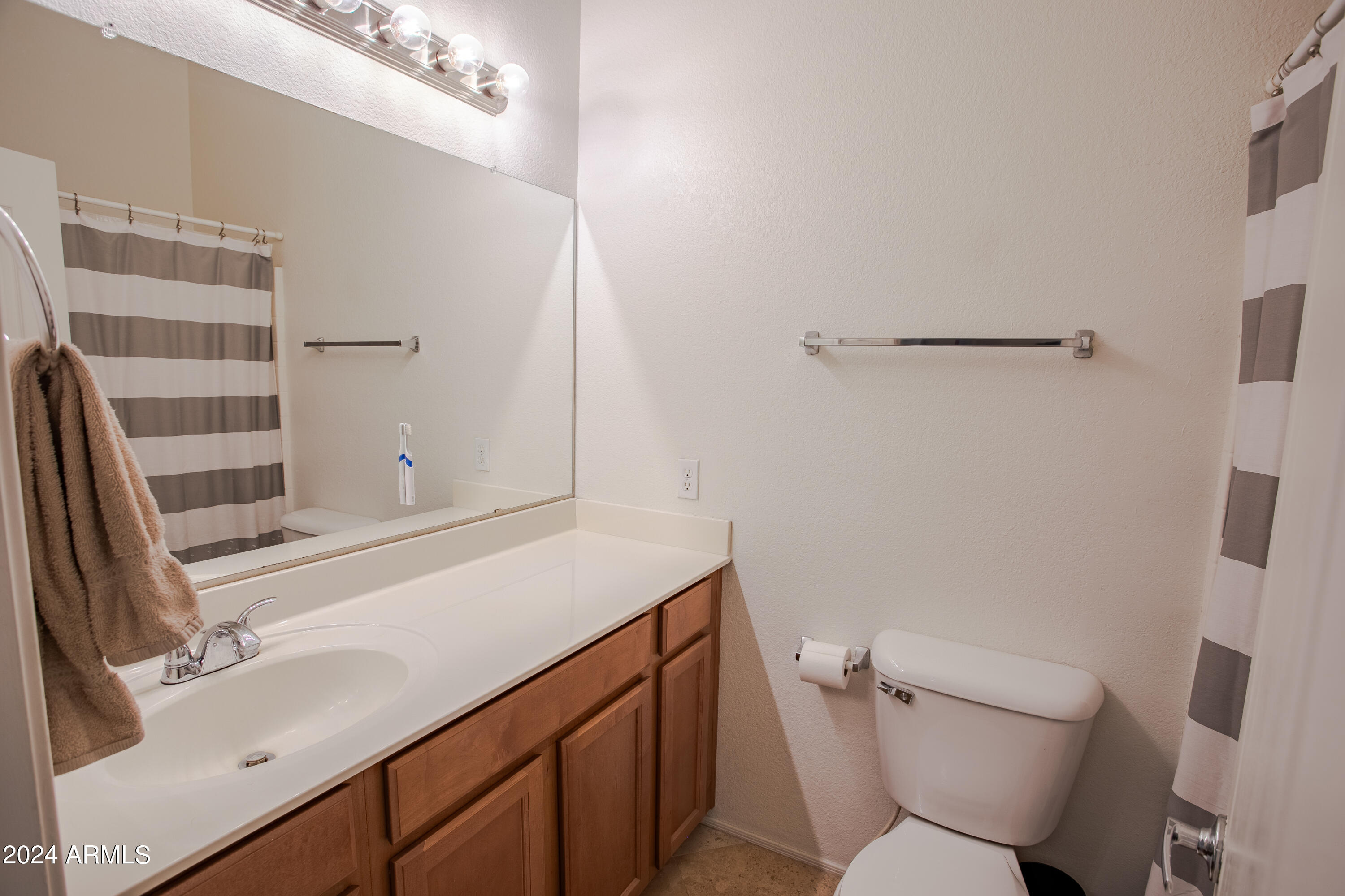 2402 E 5TH Street # 1492