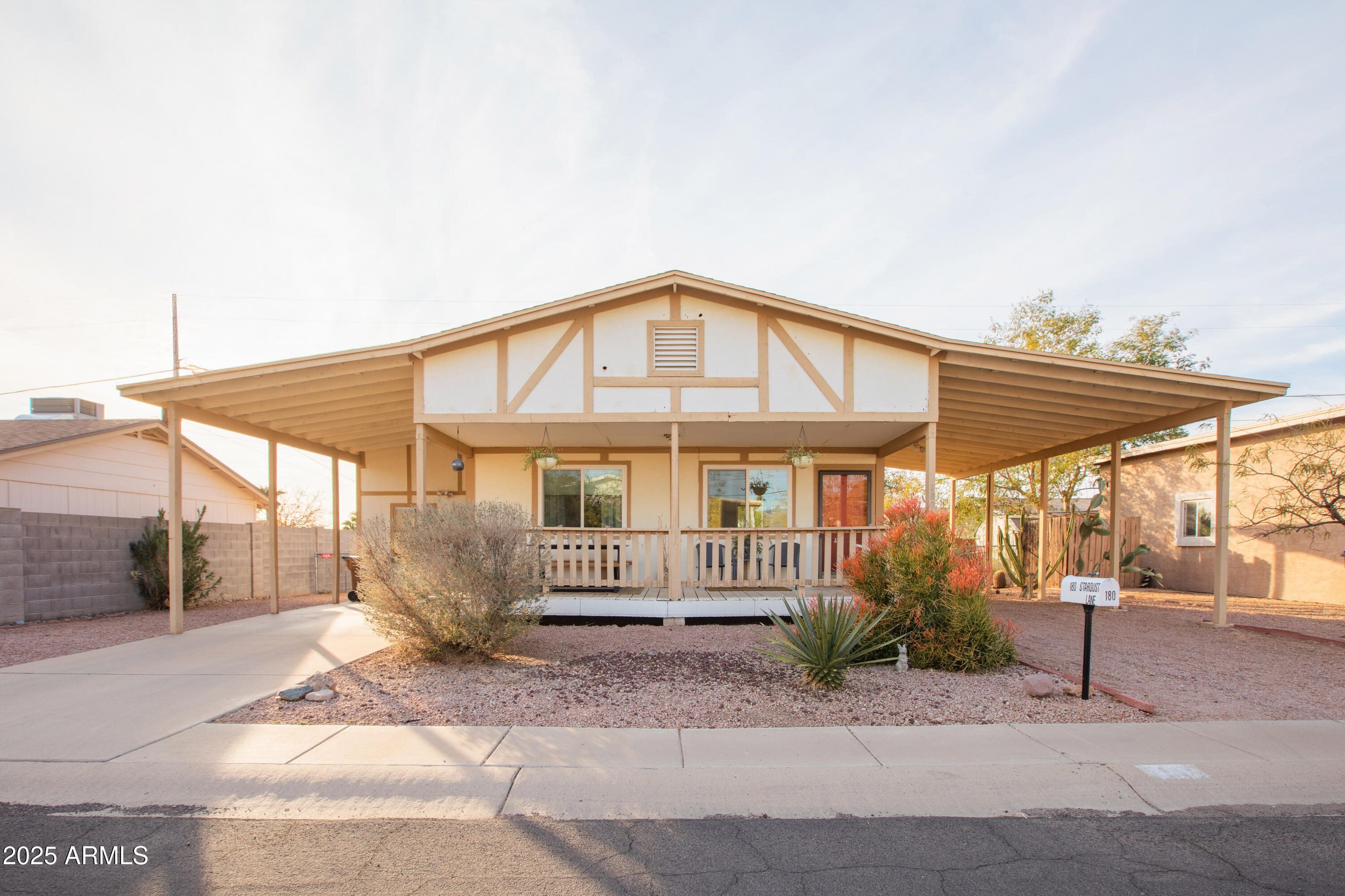 180 S Stardust Lane