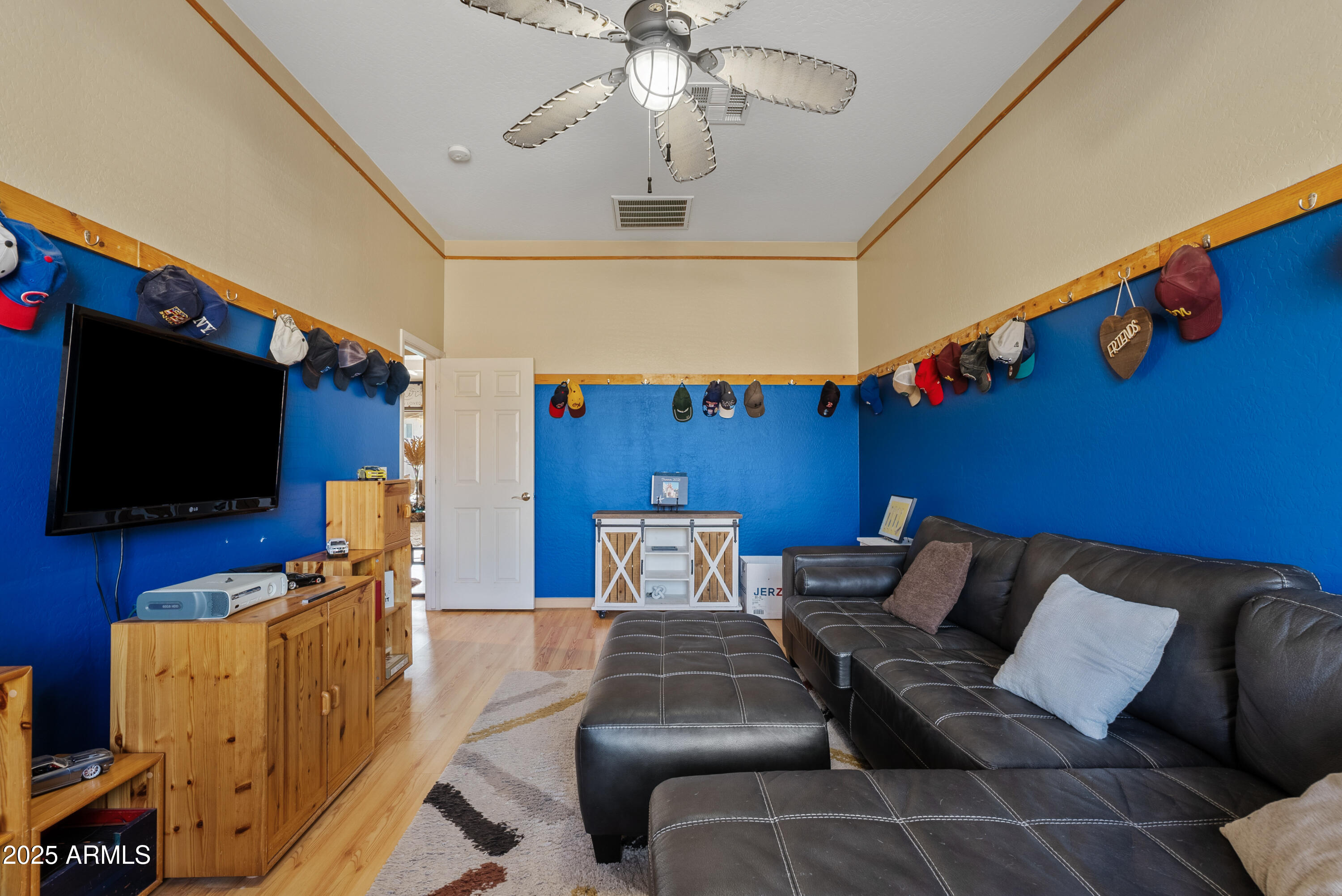 3095 E CARDINAL Court
