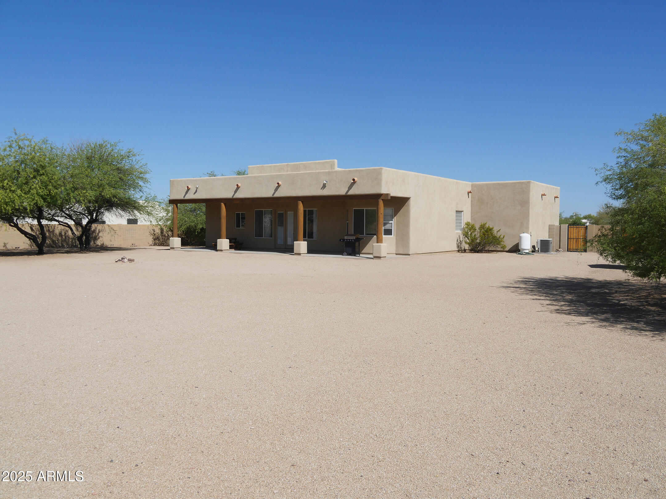 3007 W JORDON Lane
