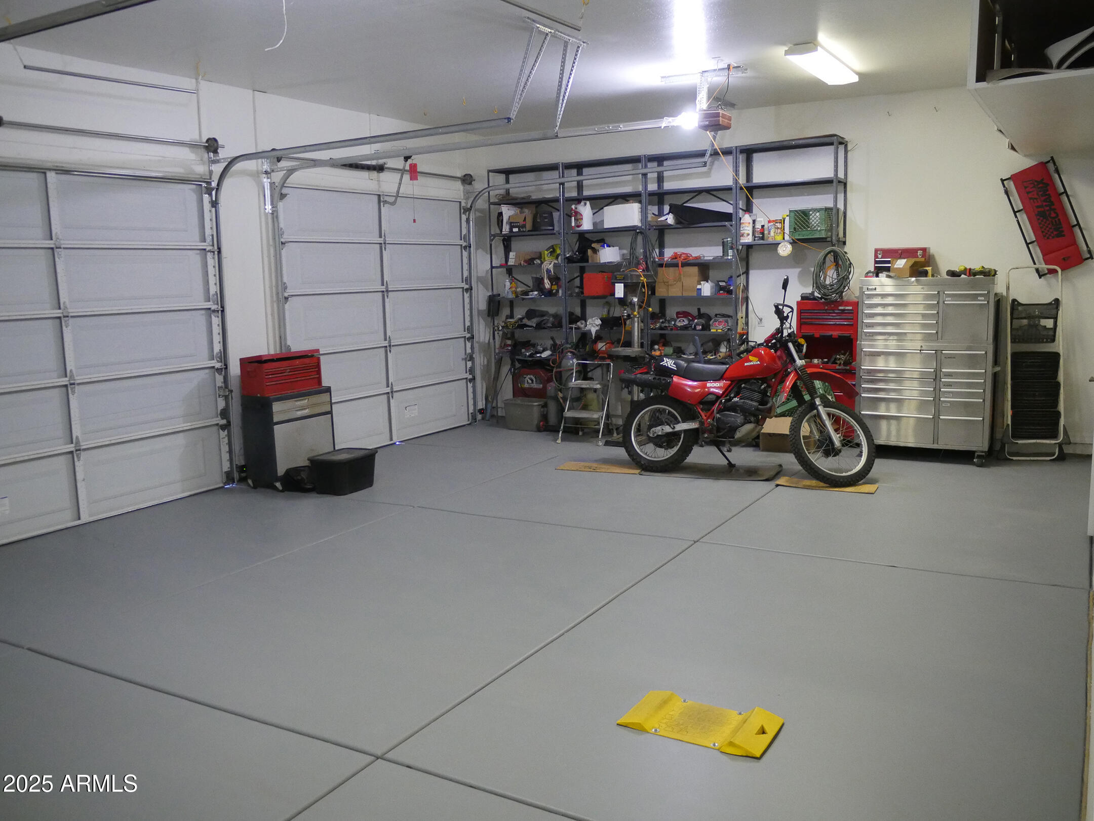 3007 W JORDON Lane