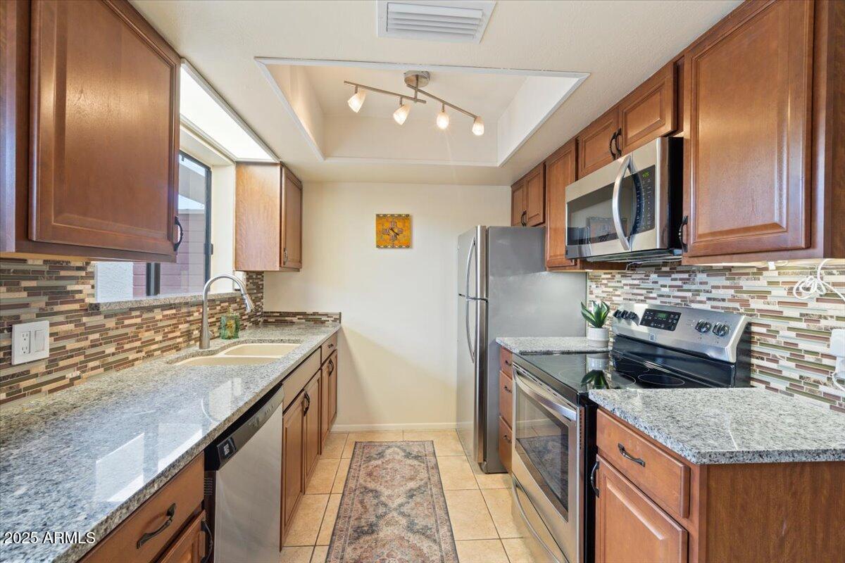 16510 E Palisades Boulevard, 42