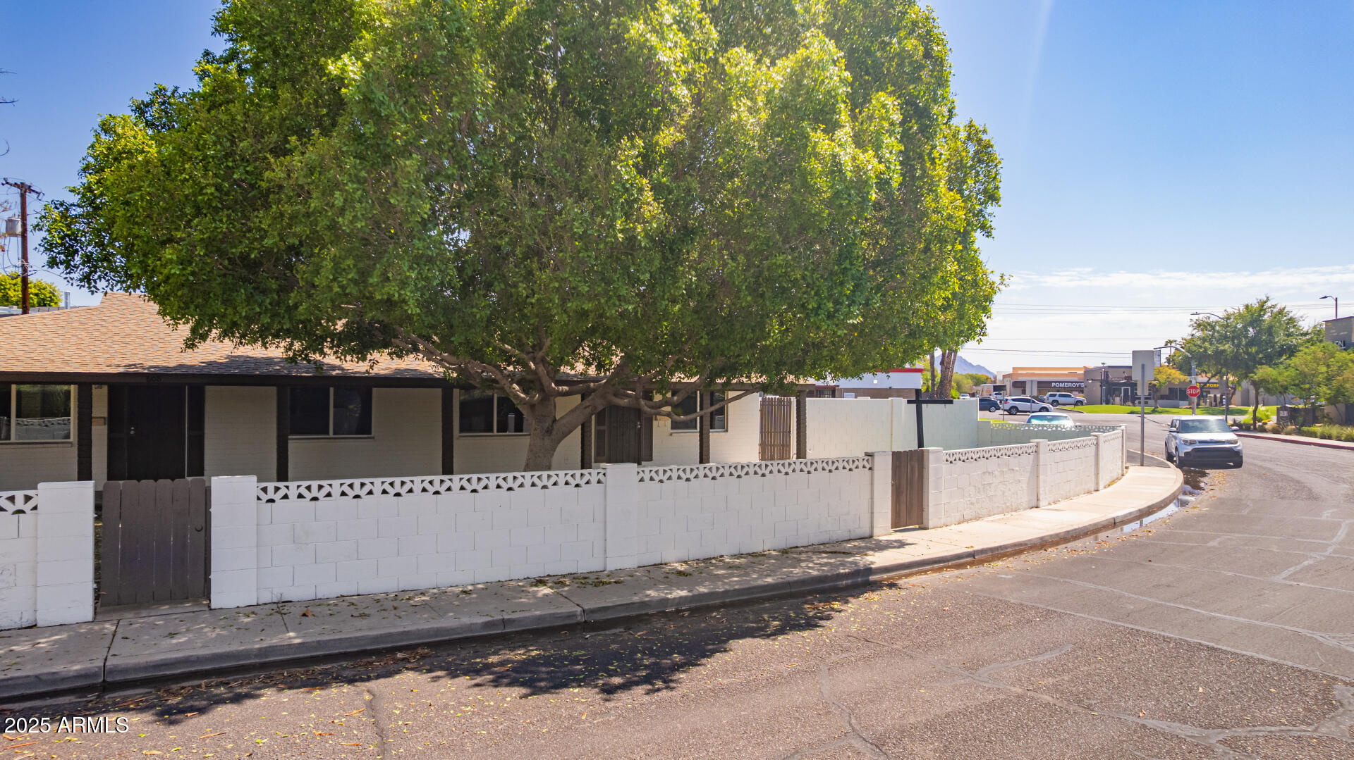 610 E SAN JUAN Avenue