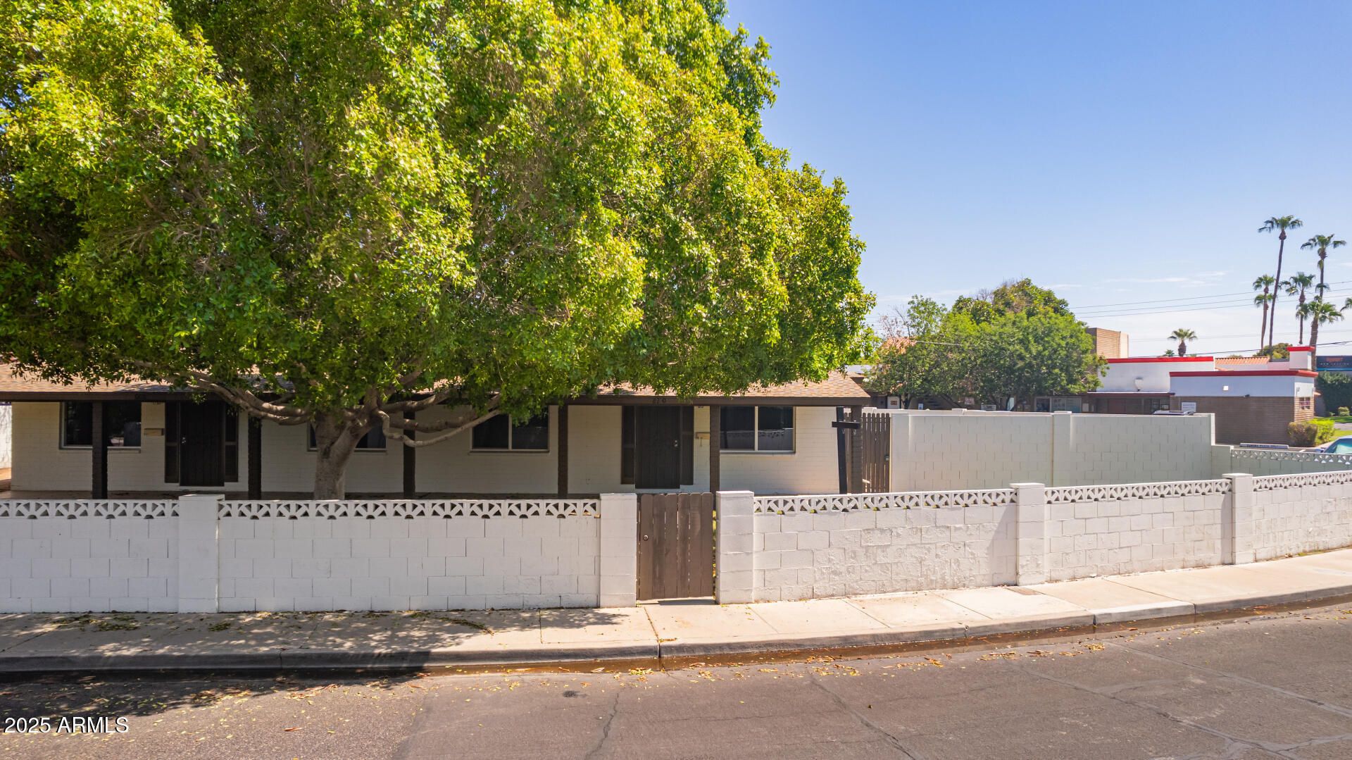 610 E SAN JUAN Avenue