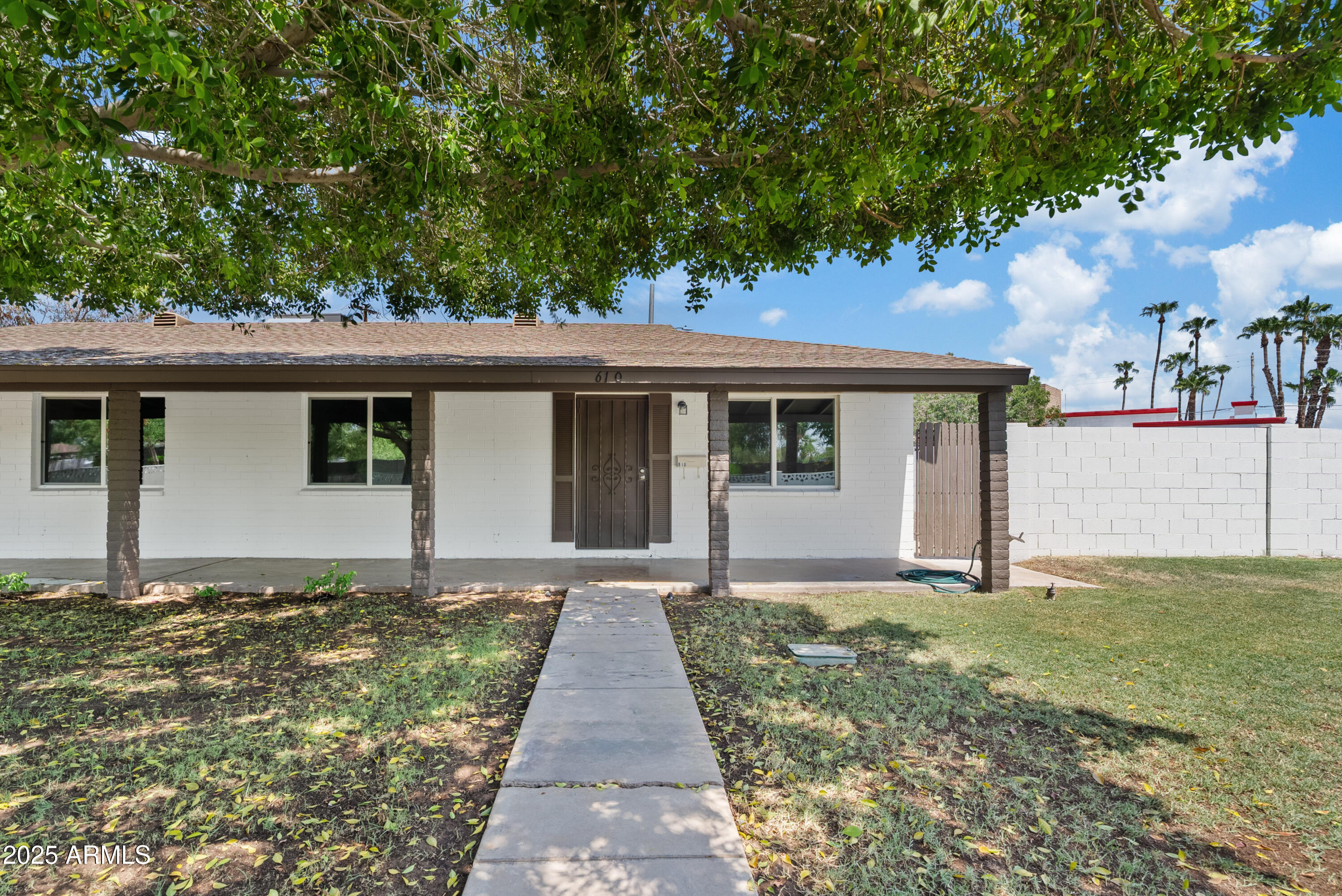 610 E SAN JUAN Avenue