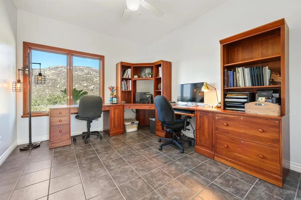 2801 El Camino Verde