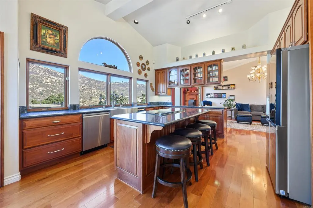 2801 El Camino Verde