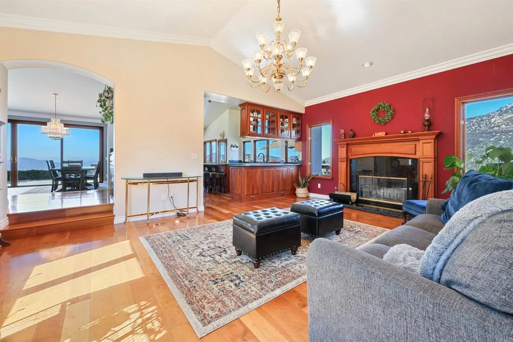 2801 El Camino Verde