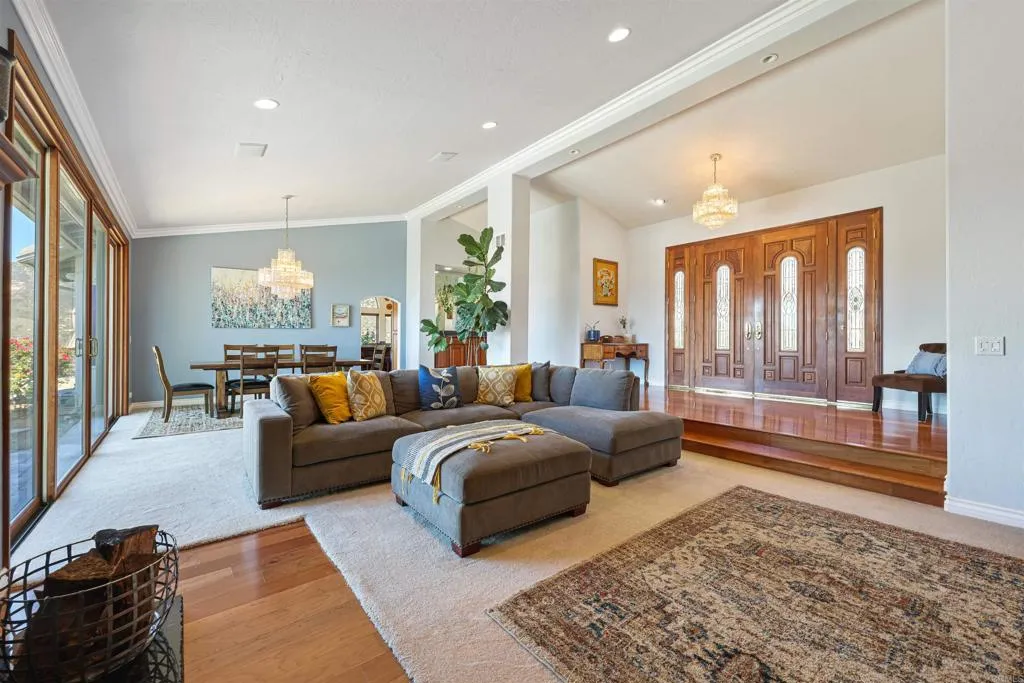 2801 El Camino Verde