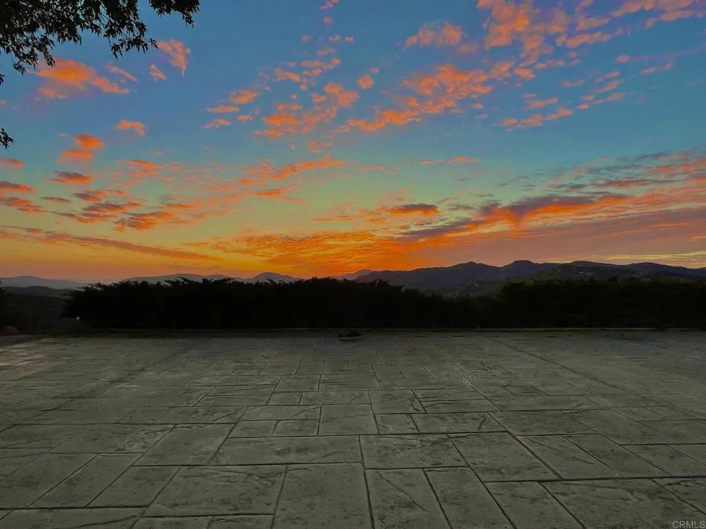 2801 El Camino Verde