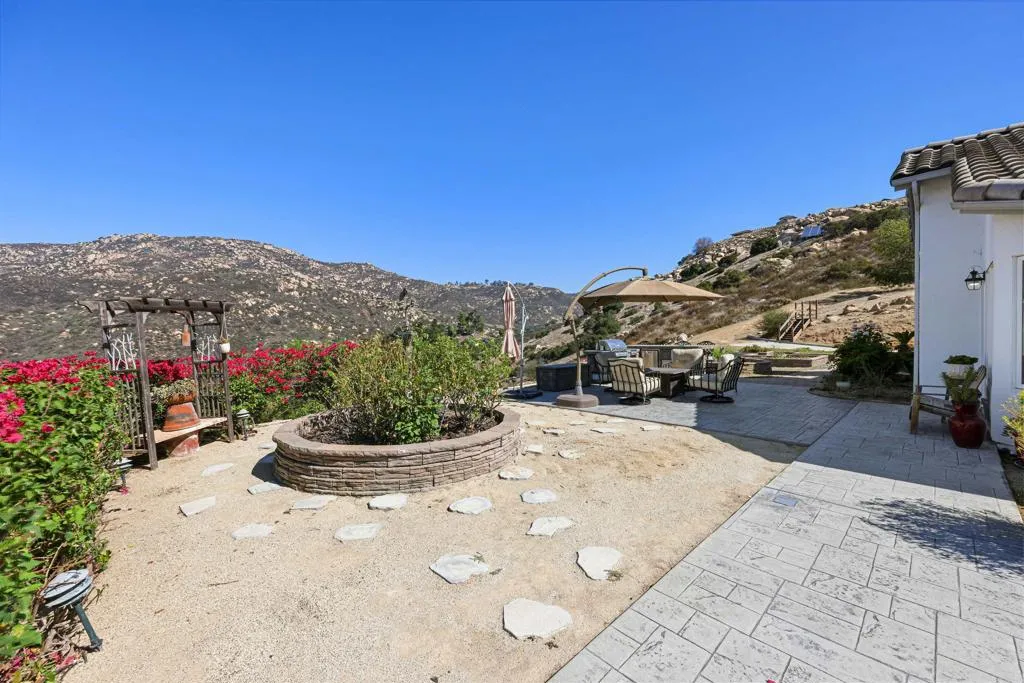 2801 El Camino Verde